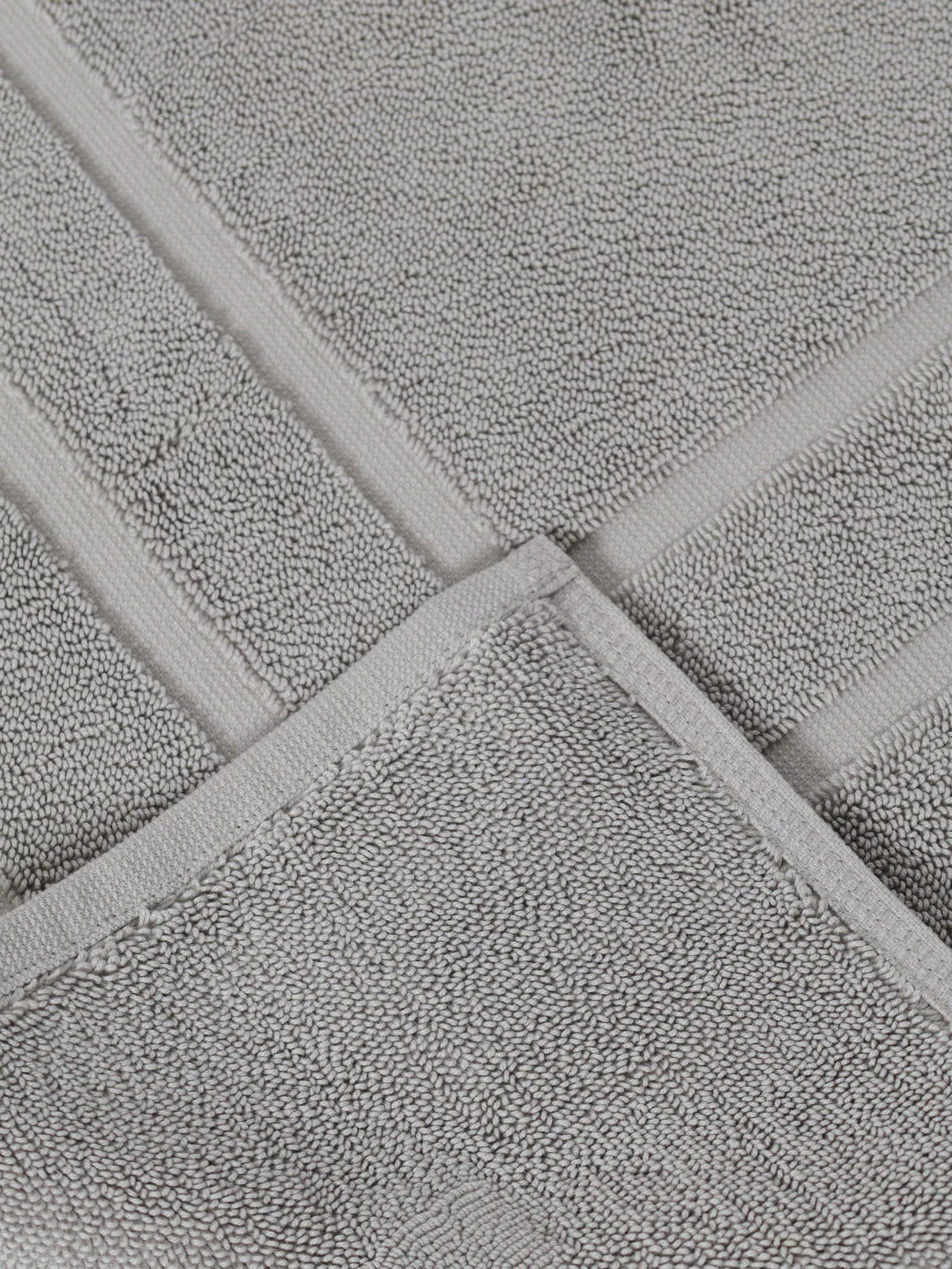 1070GSM Royal Plush Bath Mat  - Silver Grey - Image 2