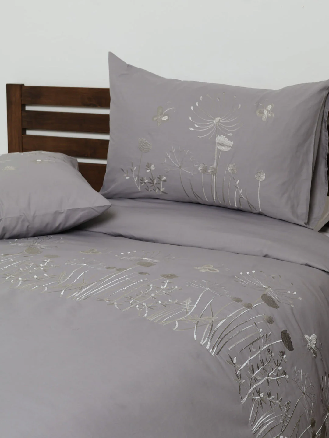 180TC Embroidered Duvet Set - Grey - Image 2