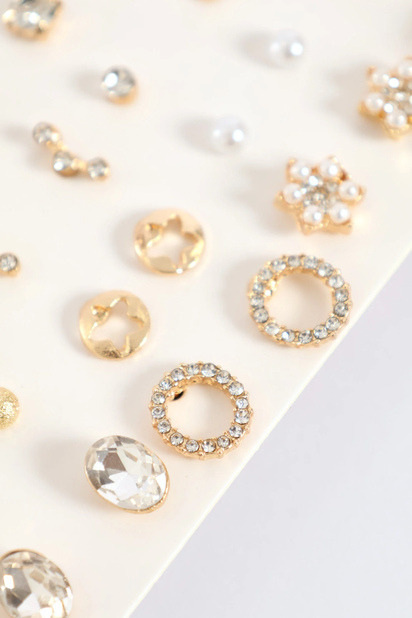 20 Pack Jewel Pearl & Bead Star Earrings - Gold - Image 2