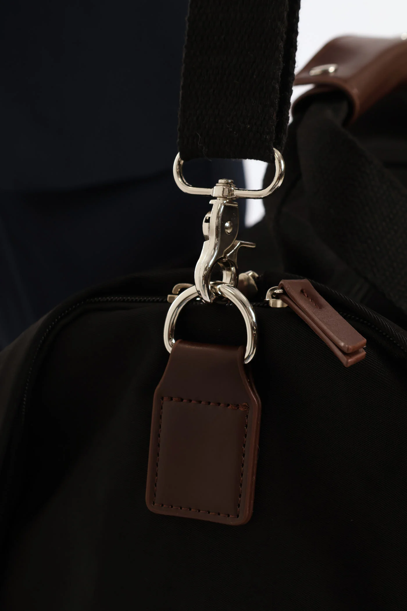 3 In 1 Duffle Bag - Black - Image 5