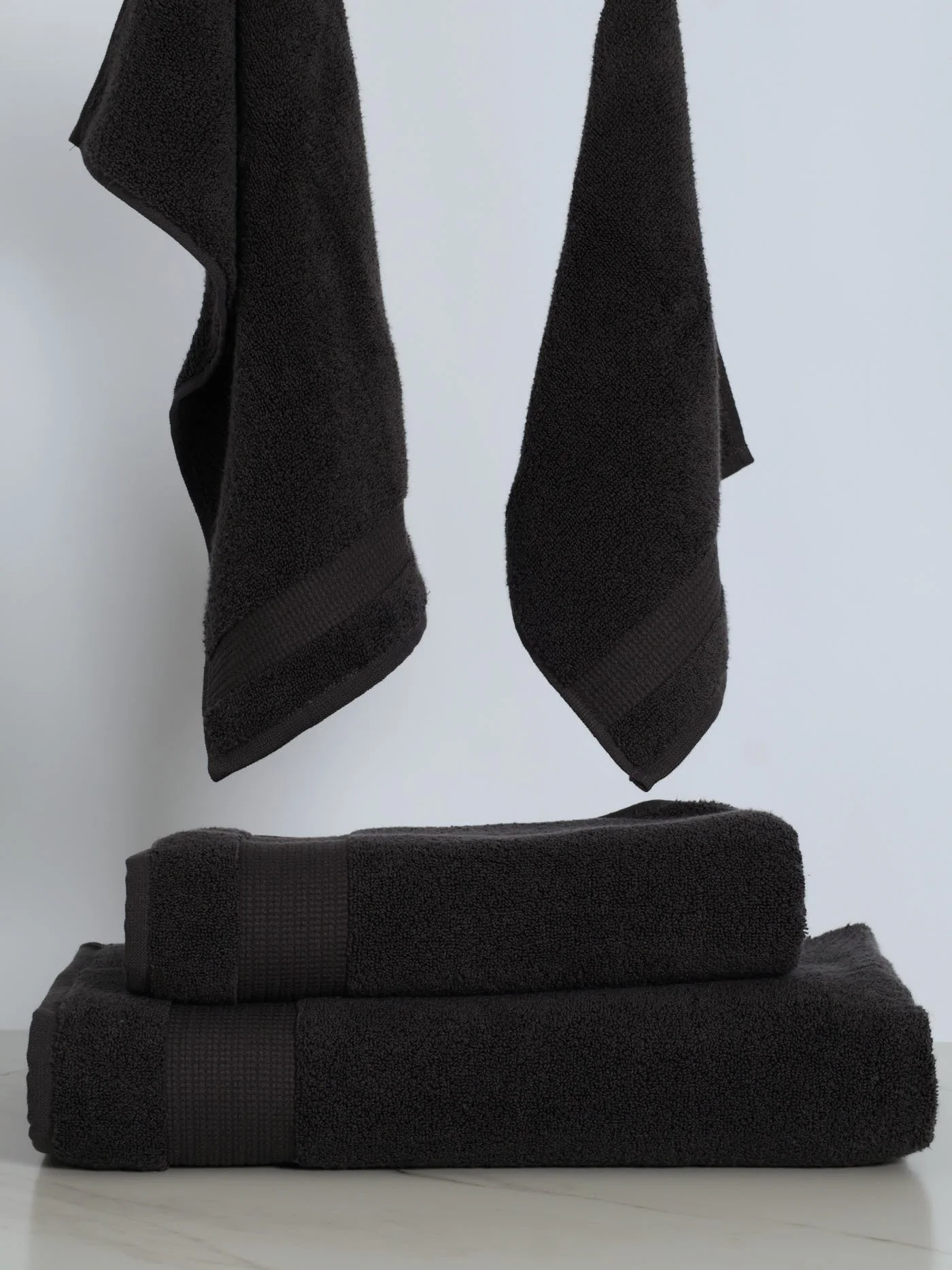 480GSM Zero Twist Colton Bath Towels - Charcoal - Image 3