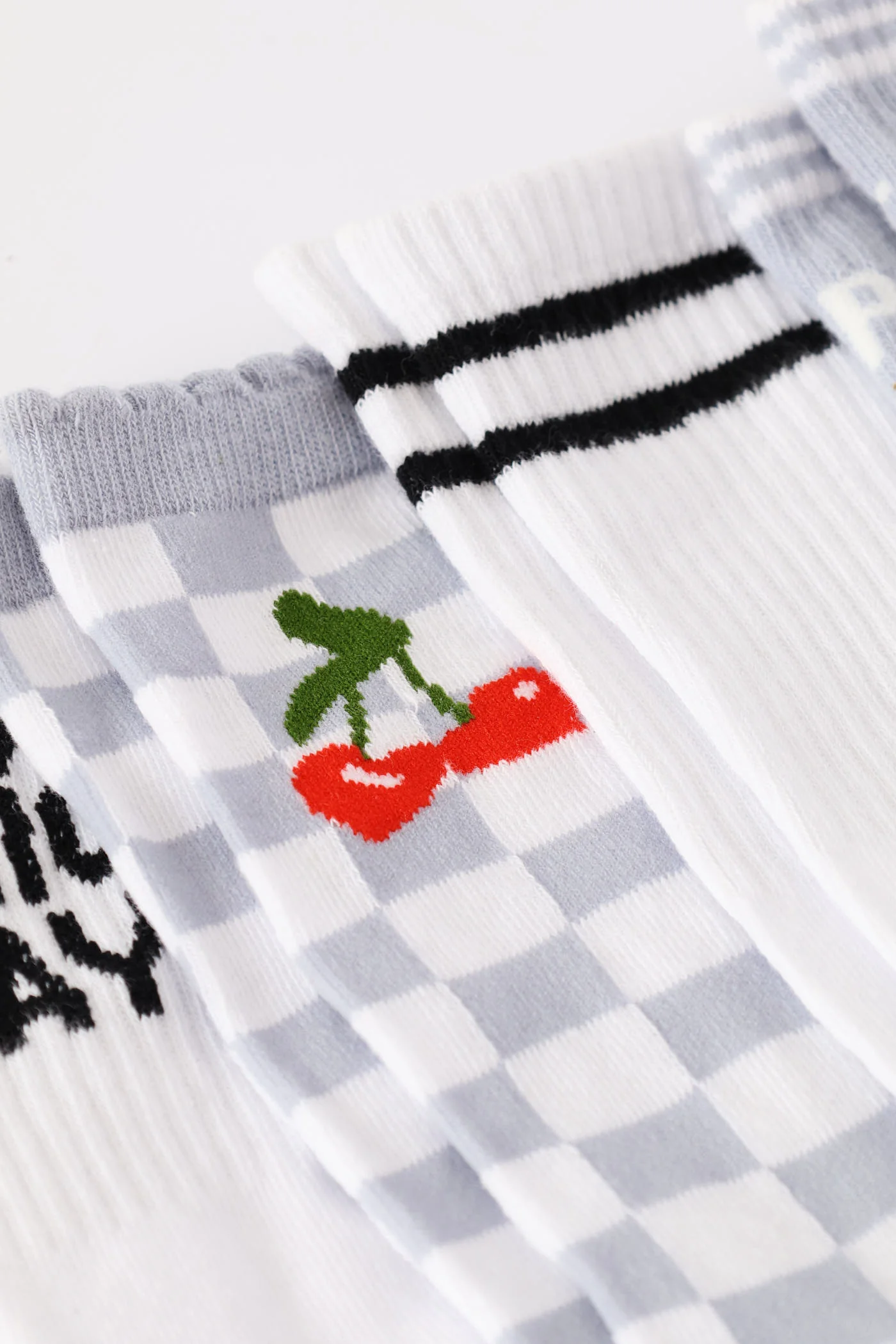 5 Pack Cherry Check Crew Fashion Socks - White/Blue - Image 2