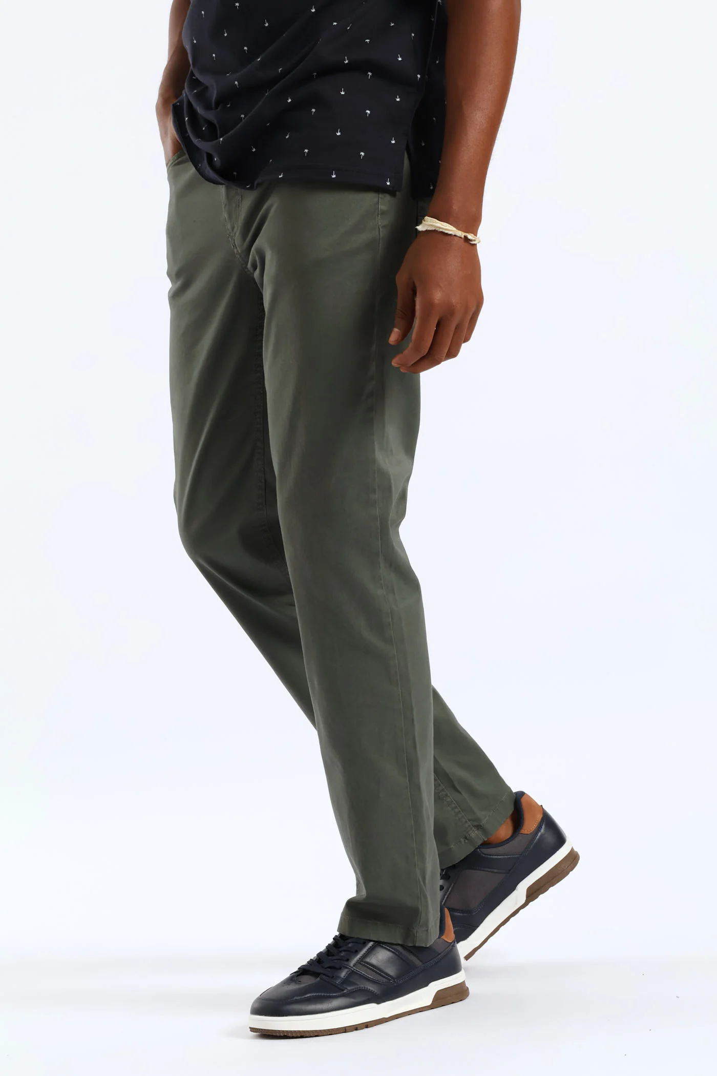5 Pocket Chino Trouser - Fatigue - Image 2