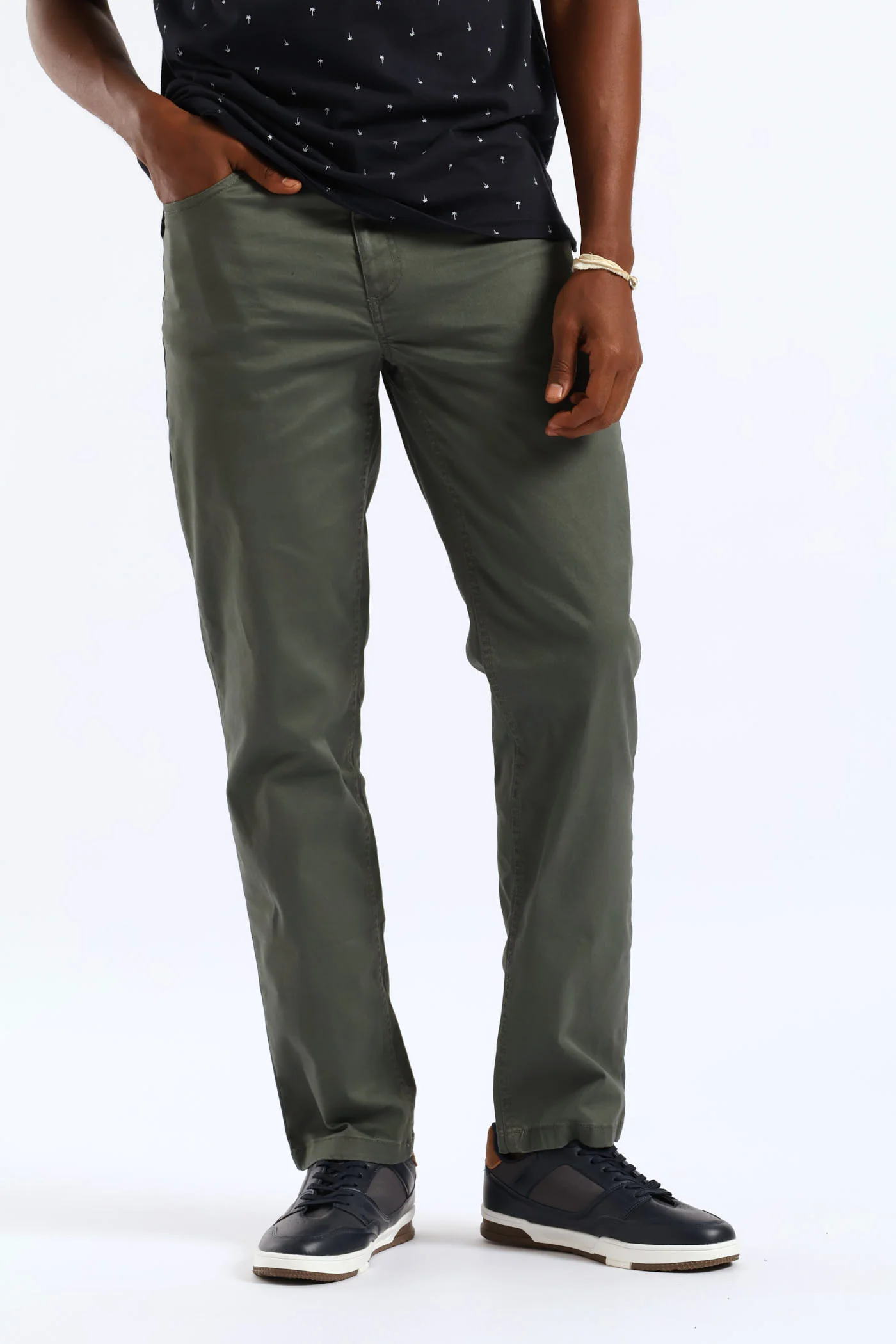 5 Pocket Chino Trouser - Fatigue - Image 3