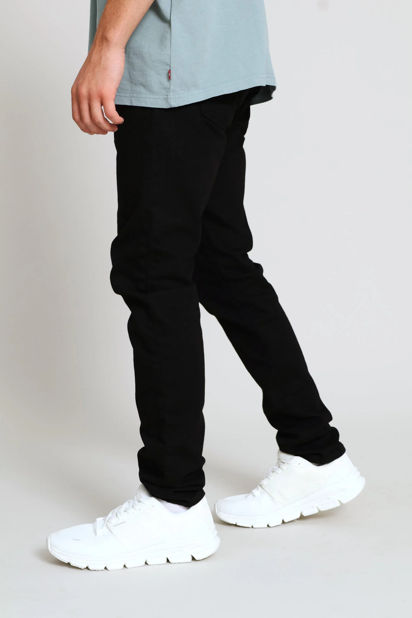 512 Za Slim Taper Denim - Black - Image 3
