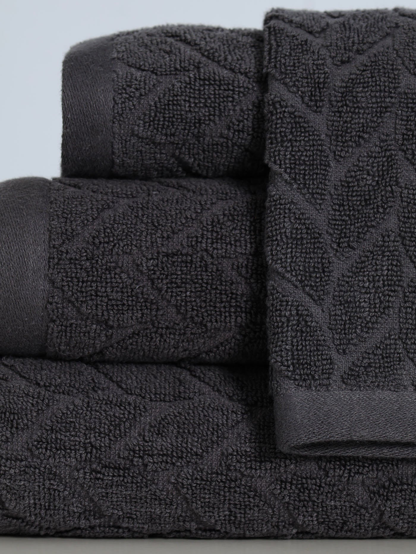 550GSM Embossed Bath Towels - Charcoal - Image 3