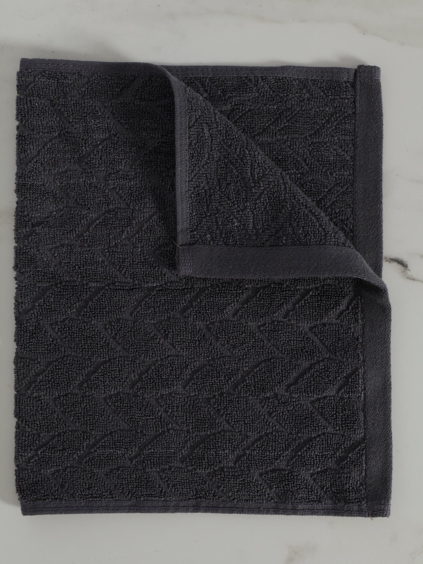 550GSM Embossed Bath Towels - Charcoal - Image 4