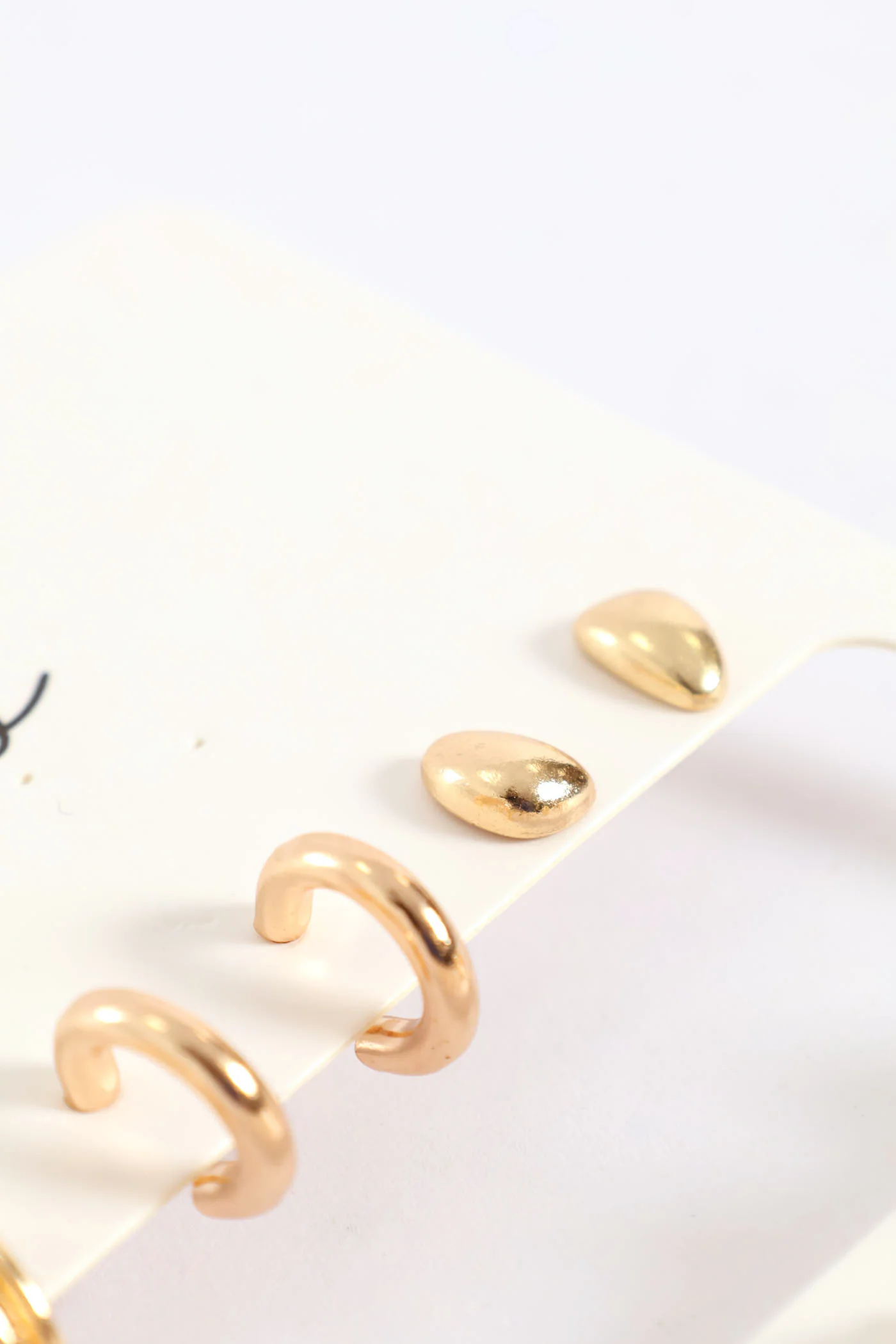 6 Pack Small Chunky Hoop Earrings - Gold - Image 4