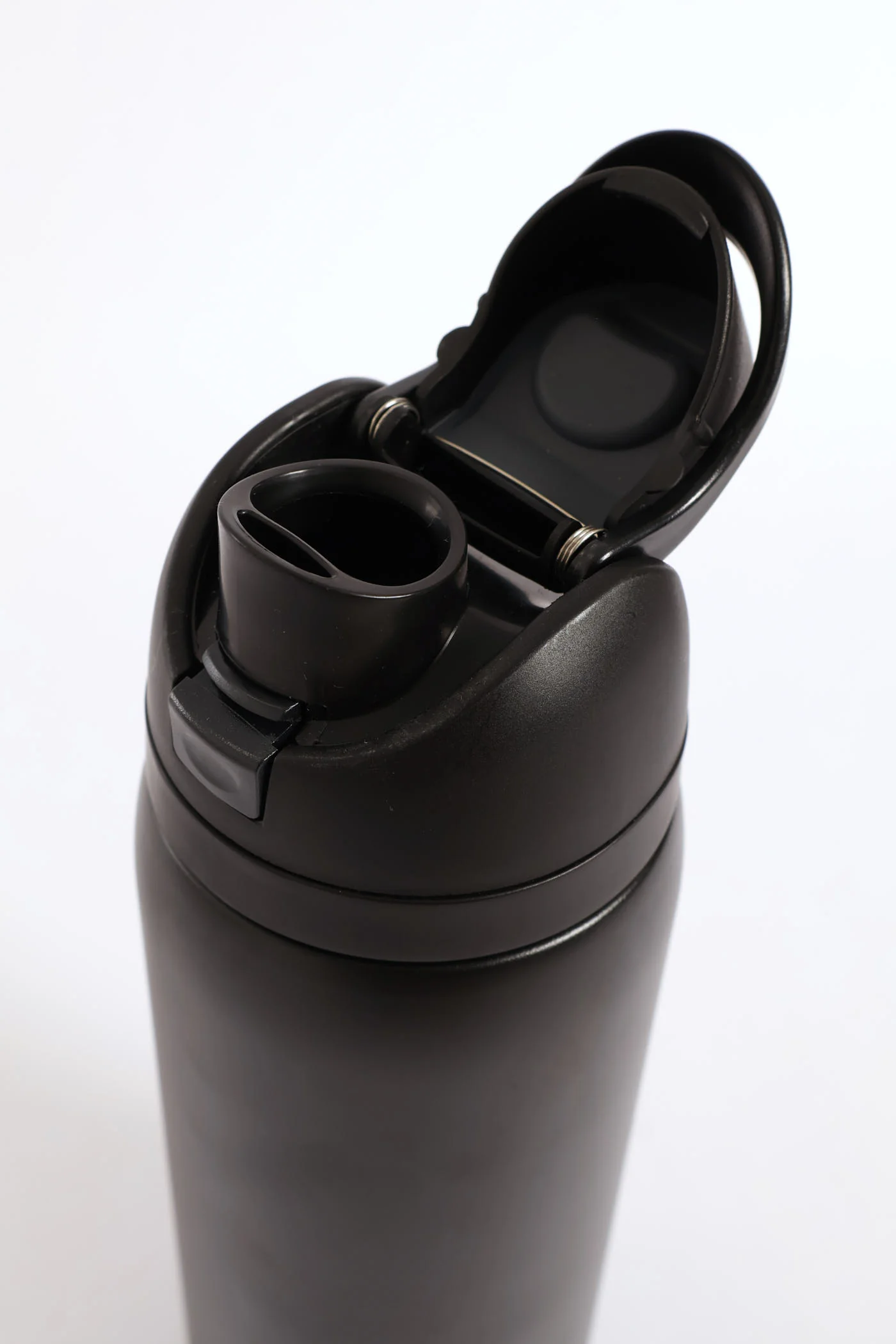 960ml Flip Lid Bottle - Black - Image 6