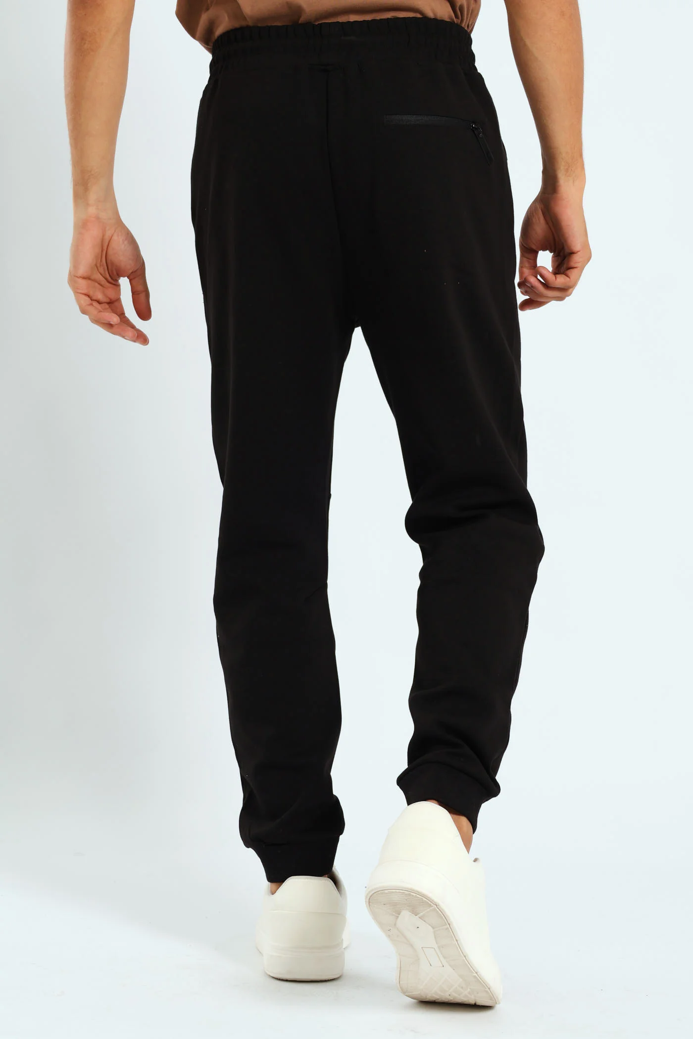 Aakil Jogger - Black - Image 4