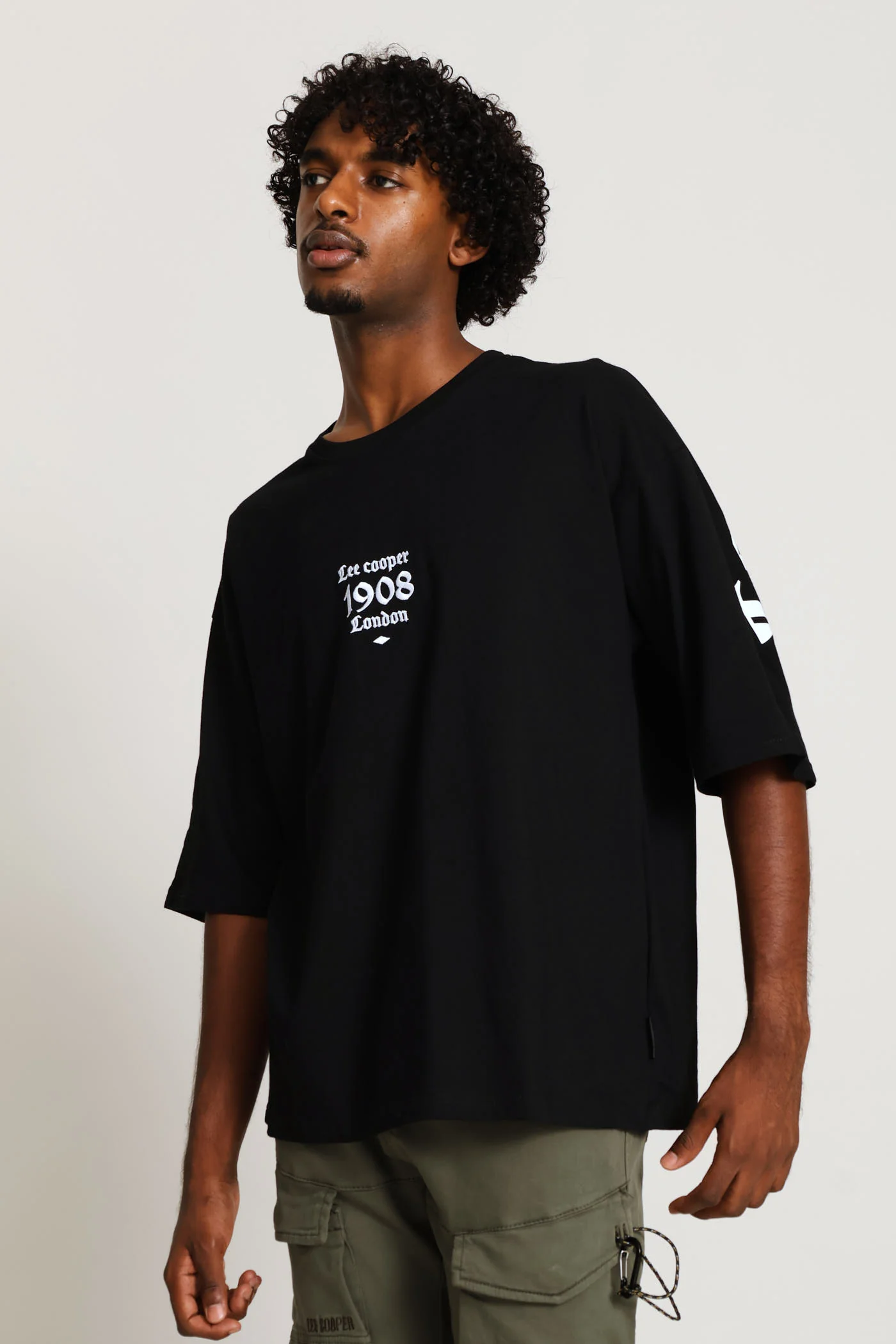 Alois Tee - Black - Image 2