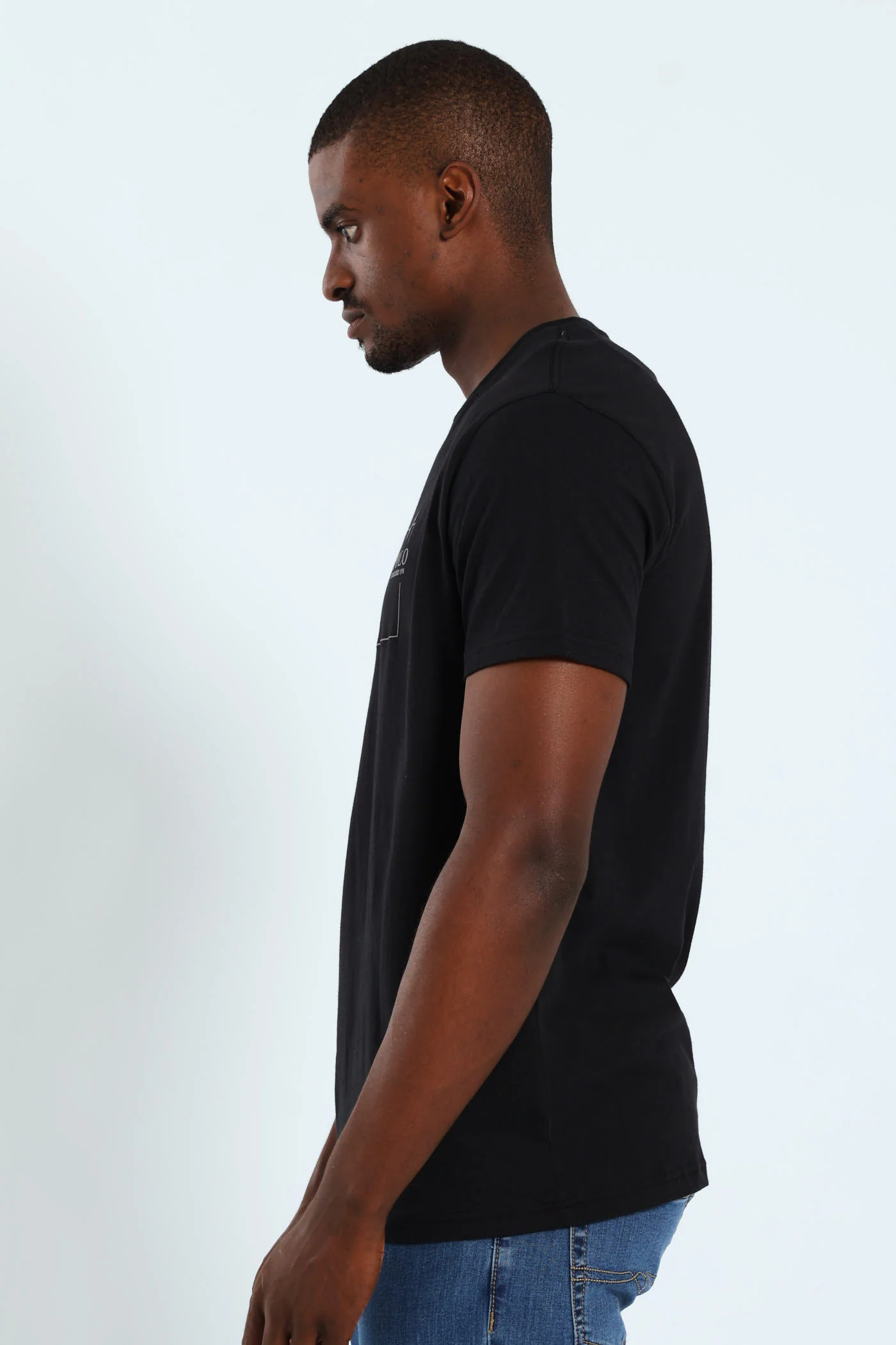 Amir Tee - Black - Image 4