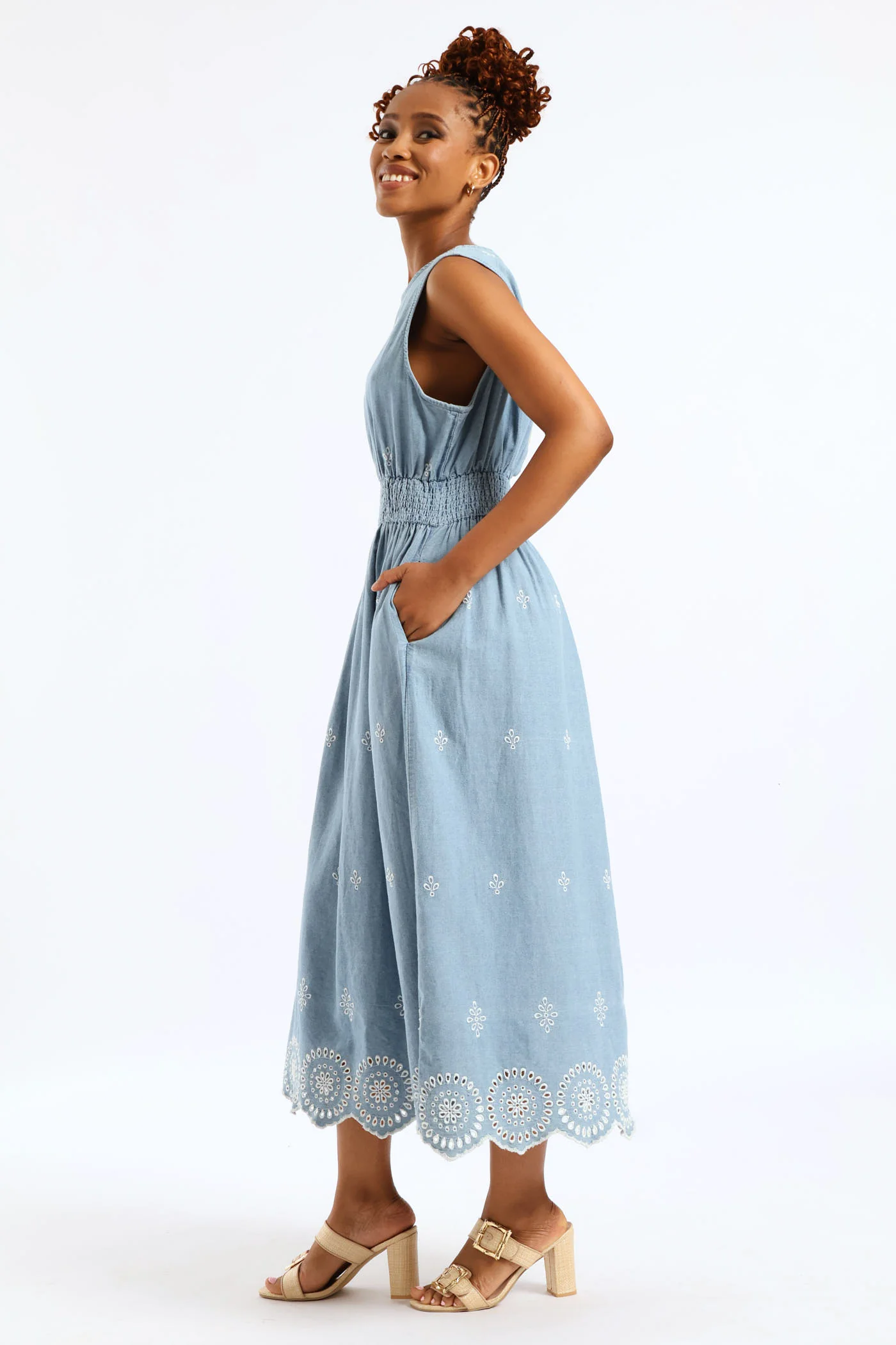 Anglaise Detail Shirred Waist Fit & Flare Midi Dress - Light Wash - Image 3