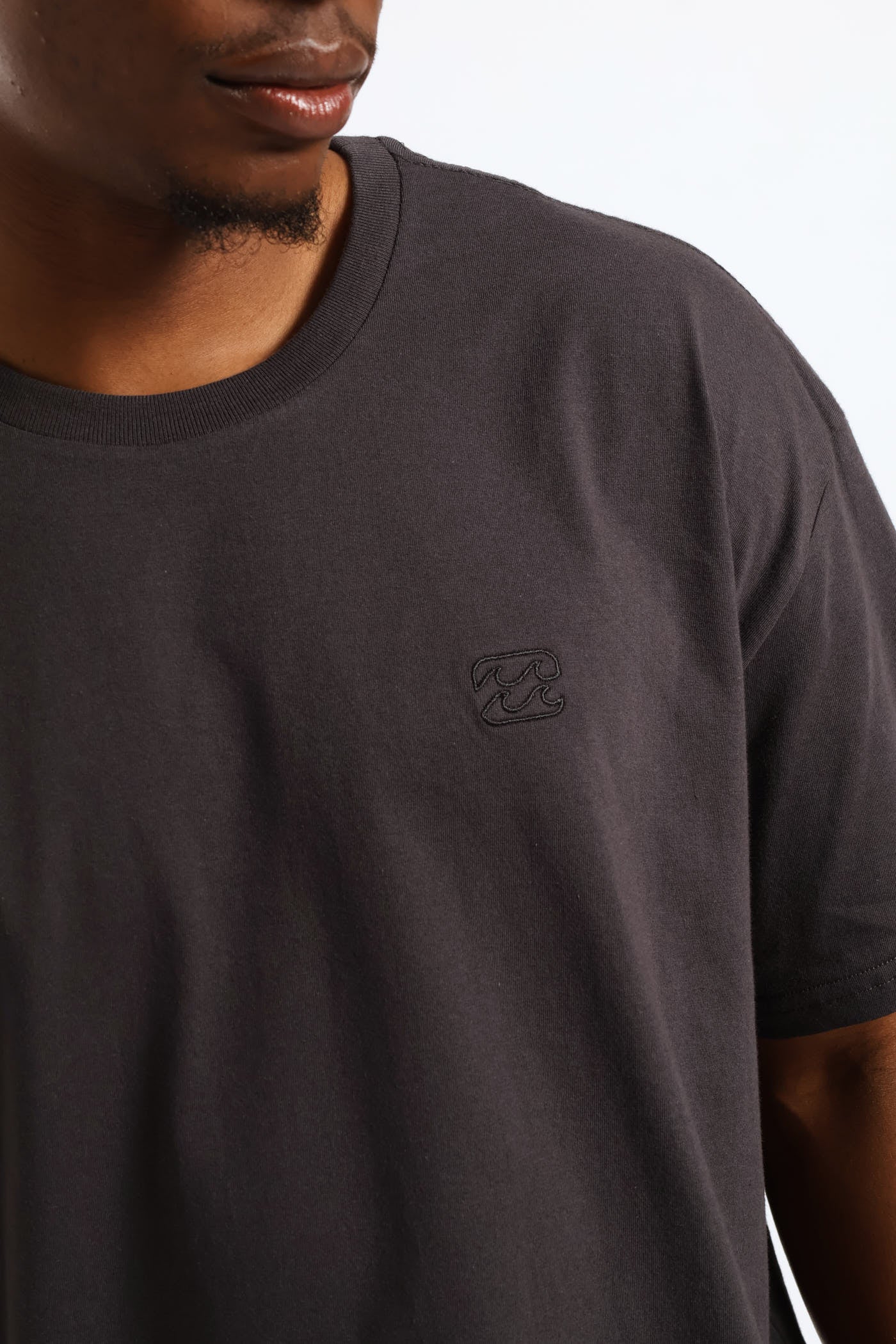 Arch Wave Tee - Black - Image 4