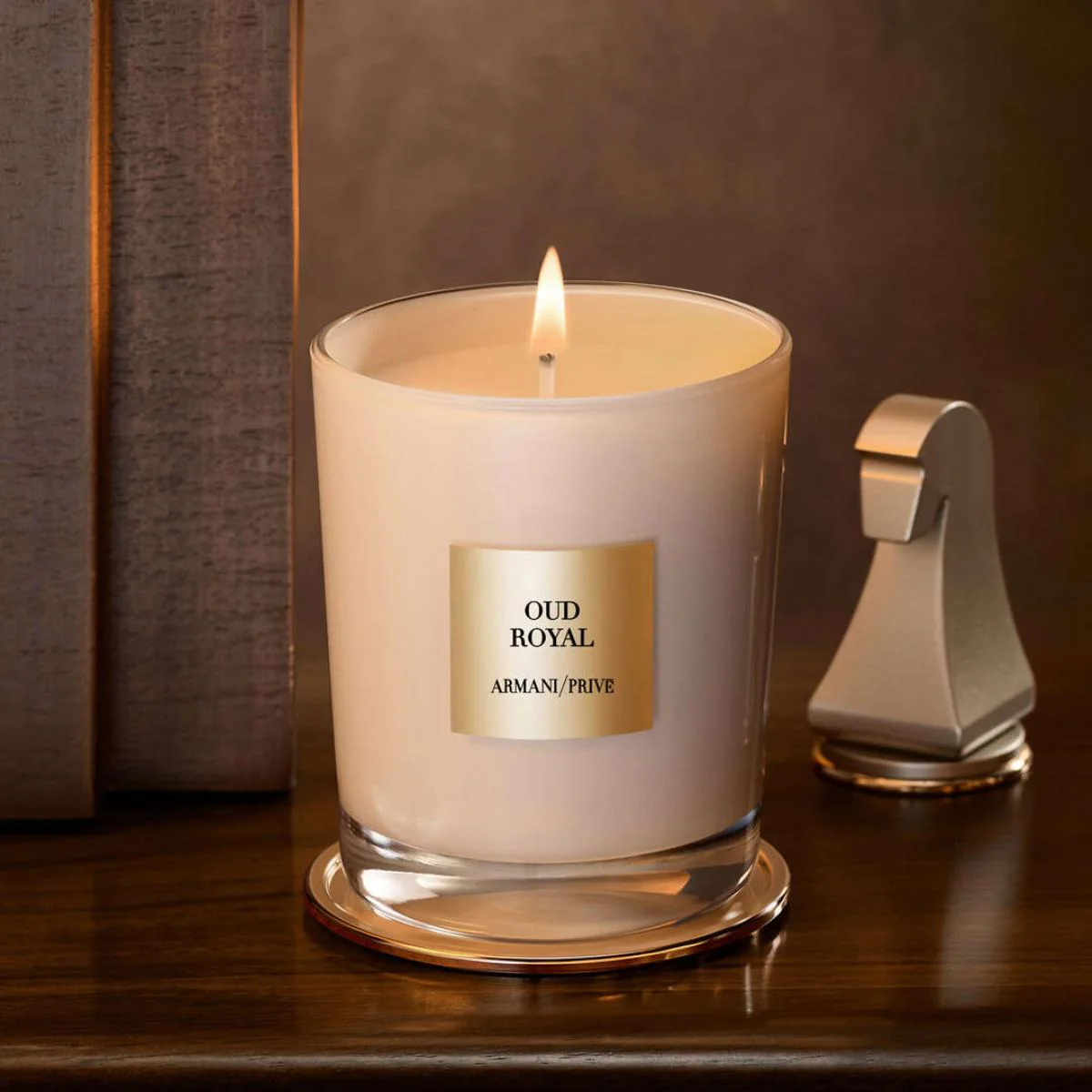 Privé Oud Royal Scented Candle - Image 4
