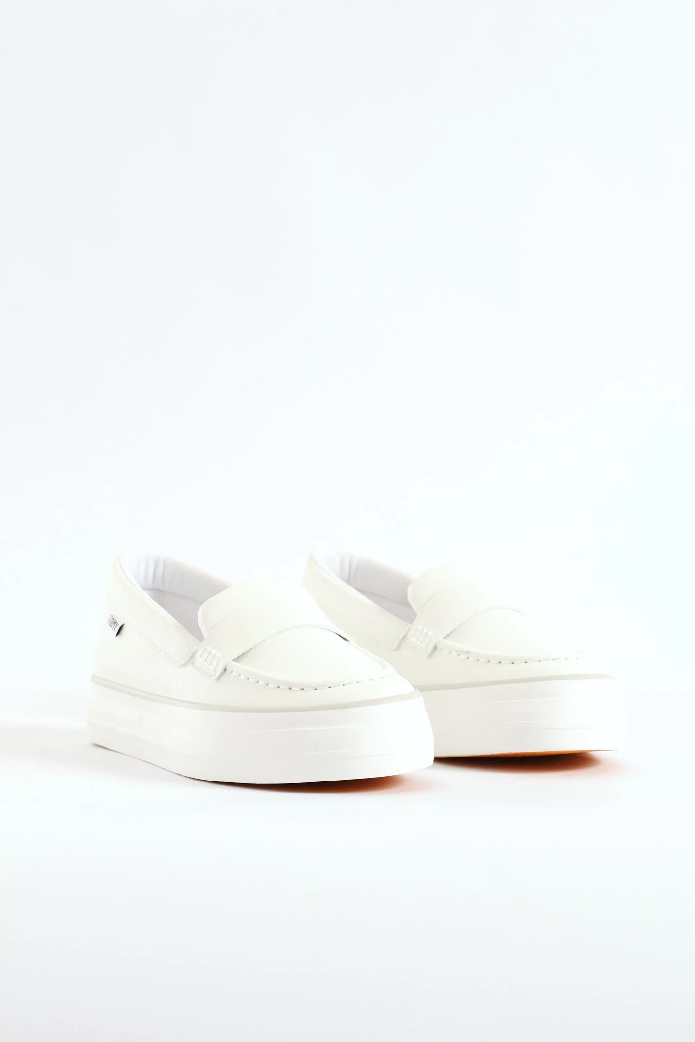Arrow Loafer - White - Image 3
