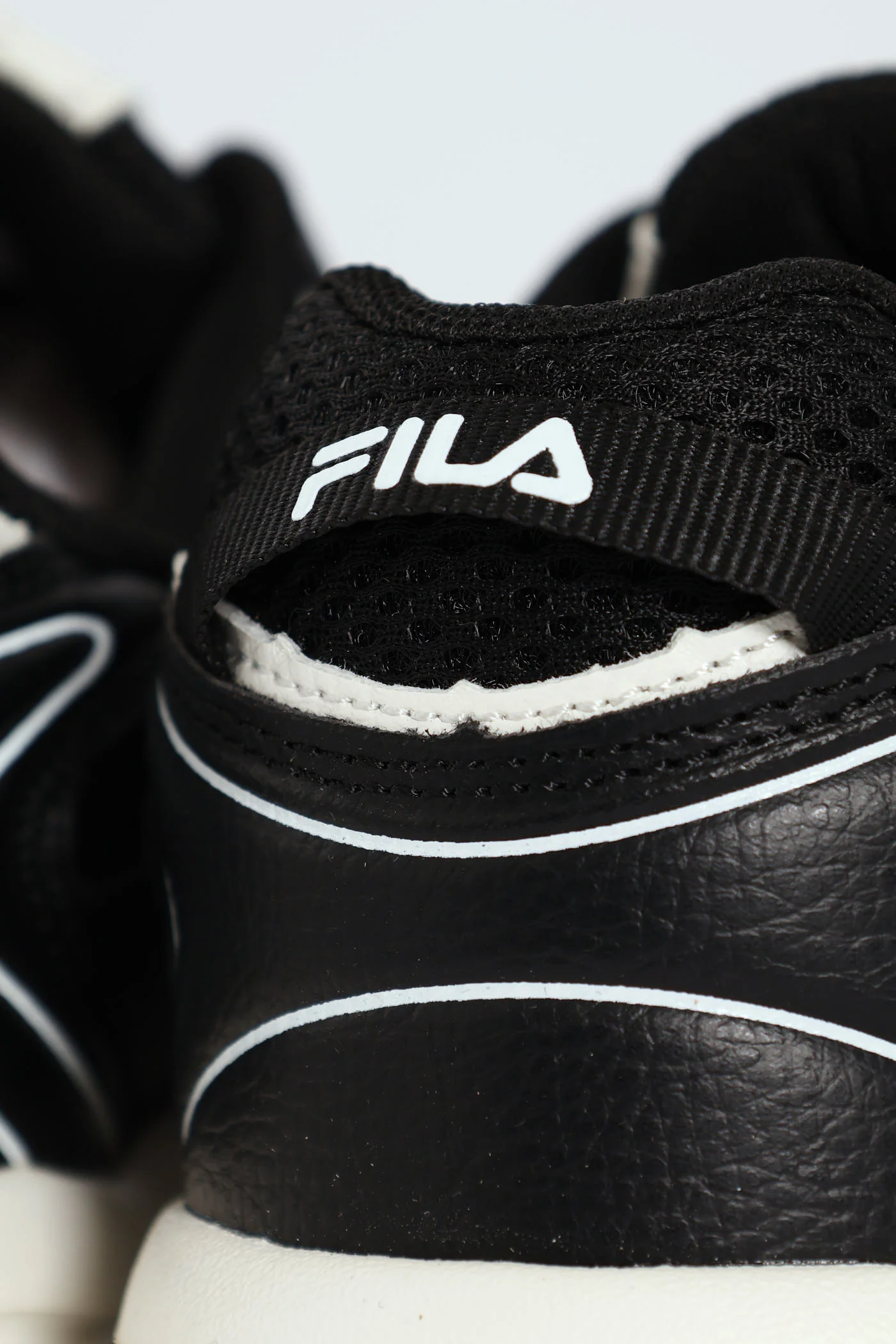 Arturo Lace Up Trainer - Black/White - Image 3
