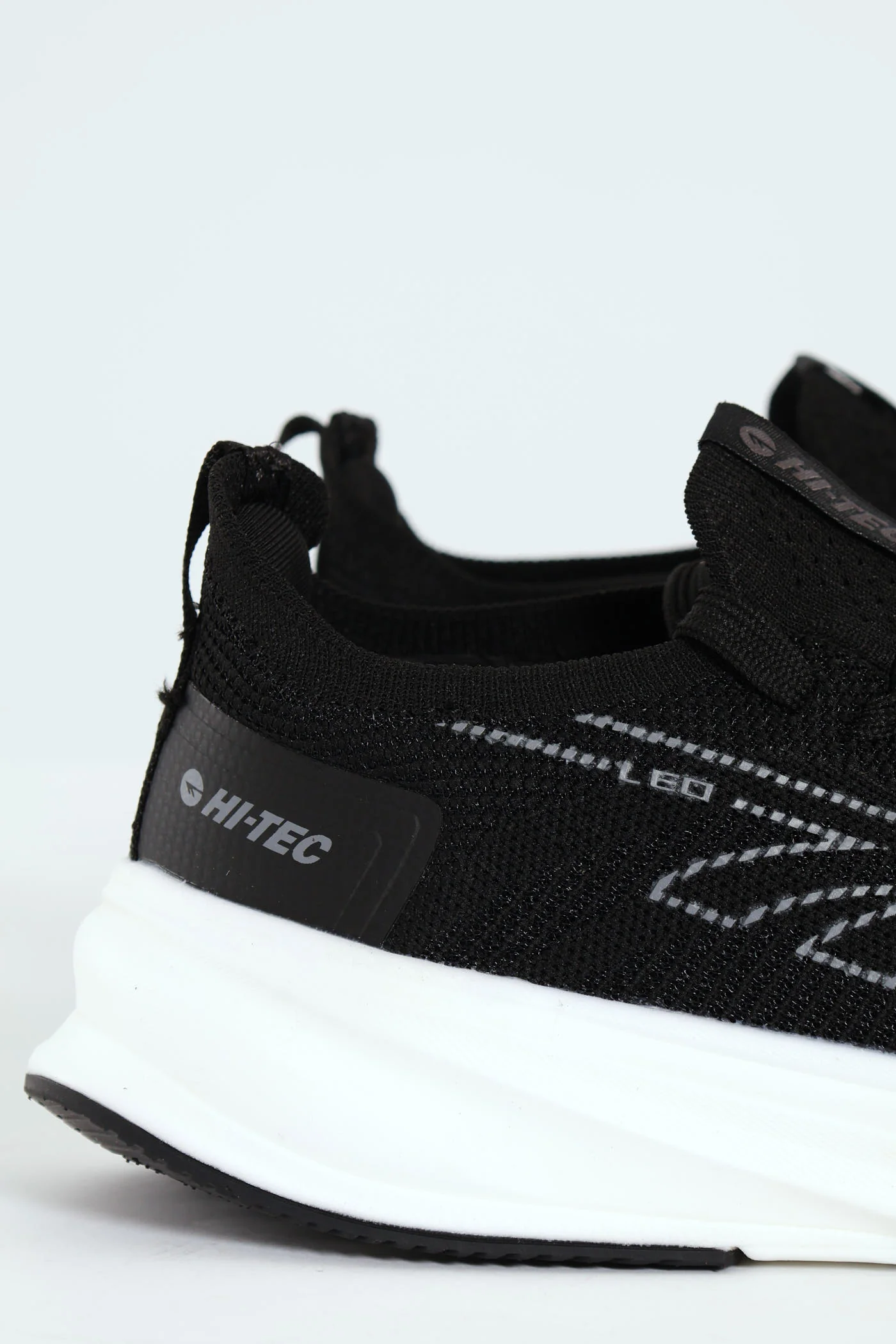 Aura Knitted Active Runner Sneaker - Black - Image 2