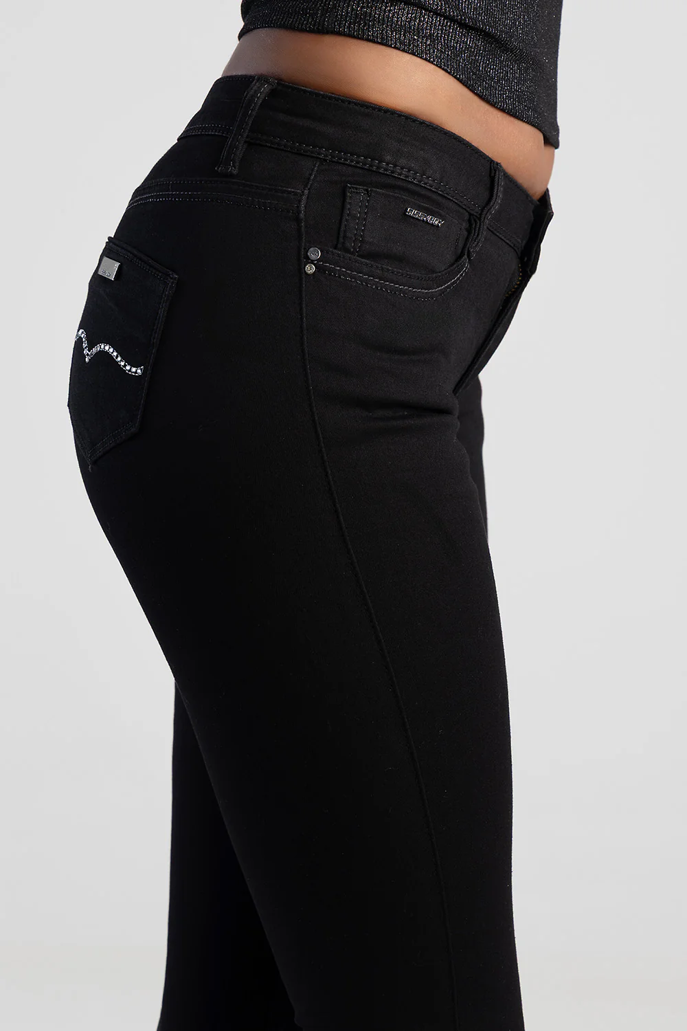 Avery Mid-Waist Basic Skinny Jeans - Black - Image 3