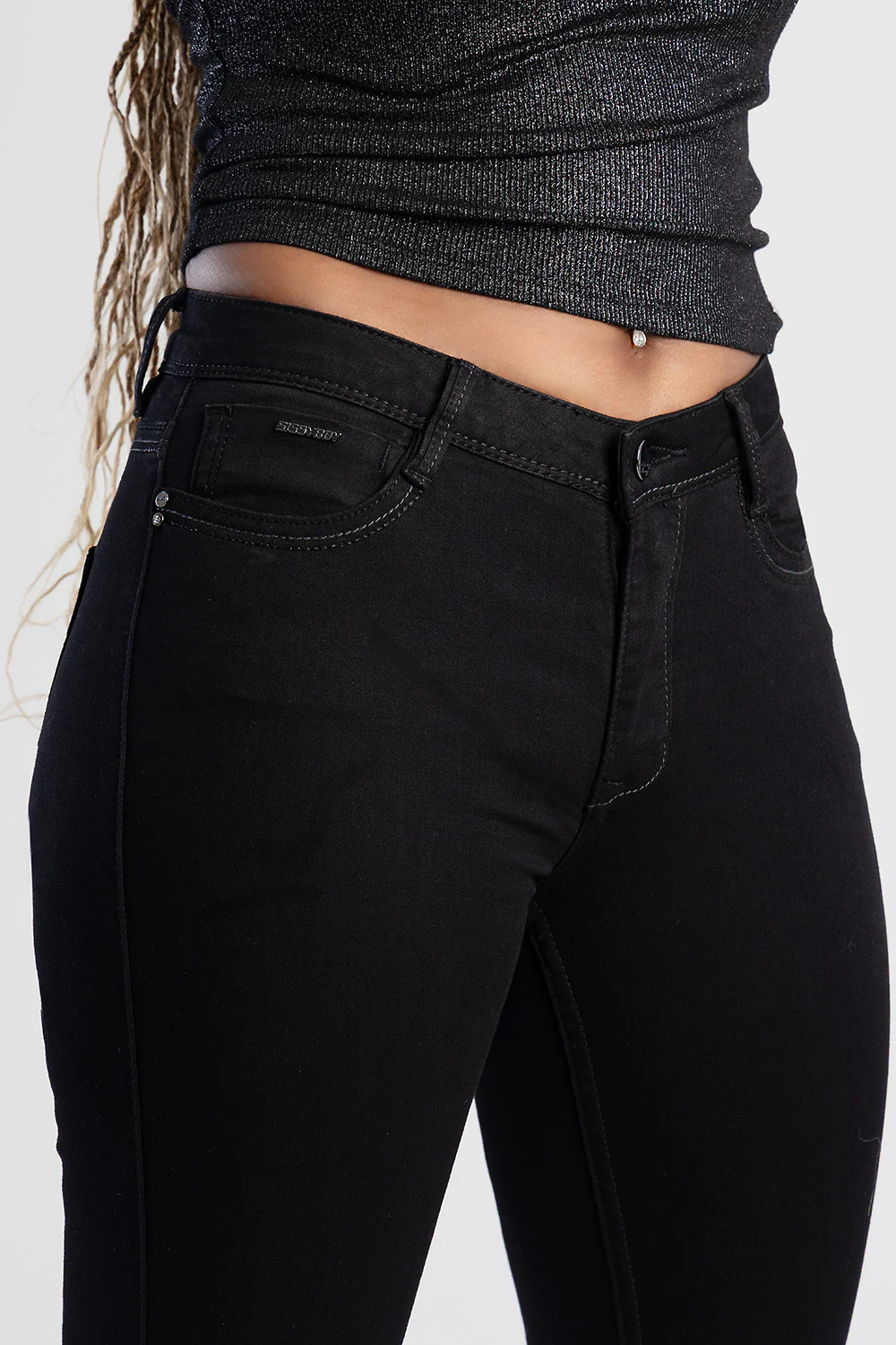 Avery Mid-Waist Basic Skinny Jeans - Black - Image 4