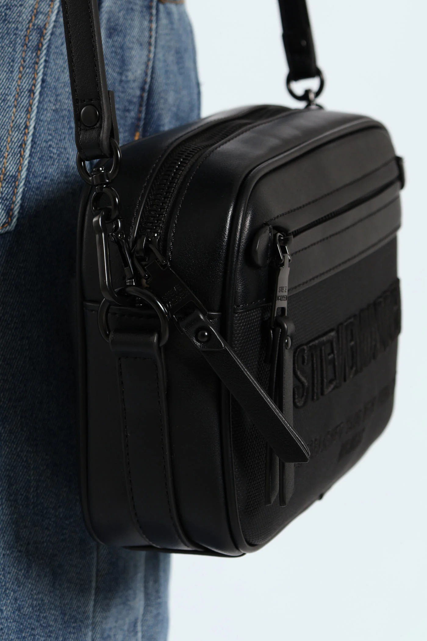 Baize Camera Bag - Black - Image 3