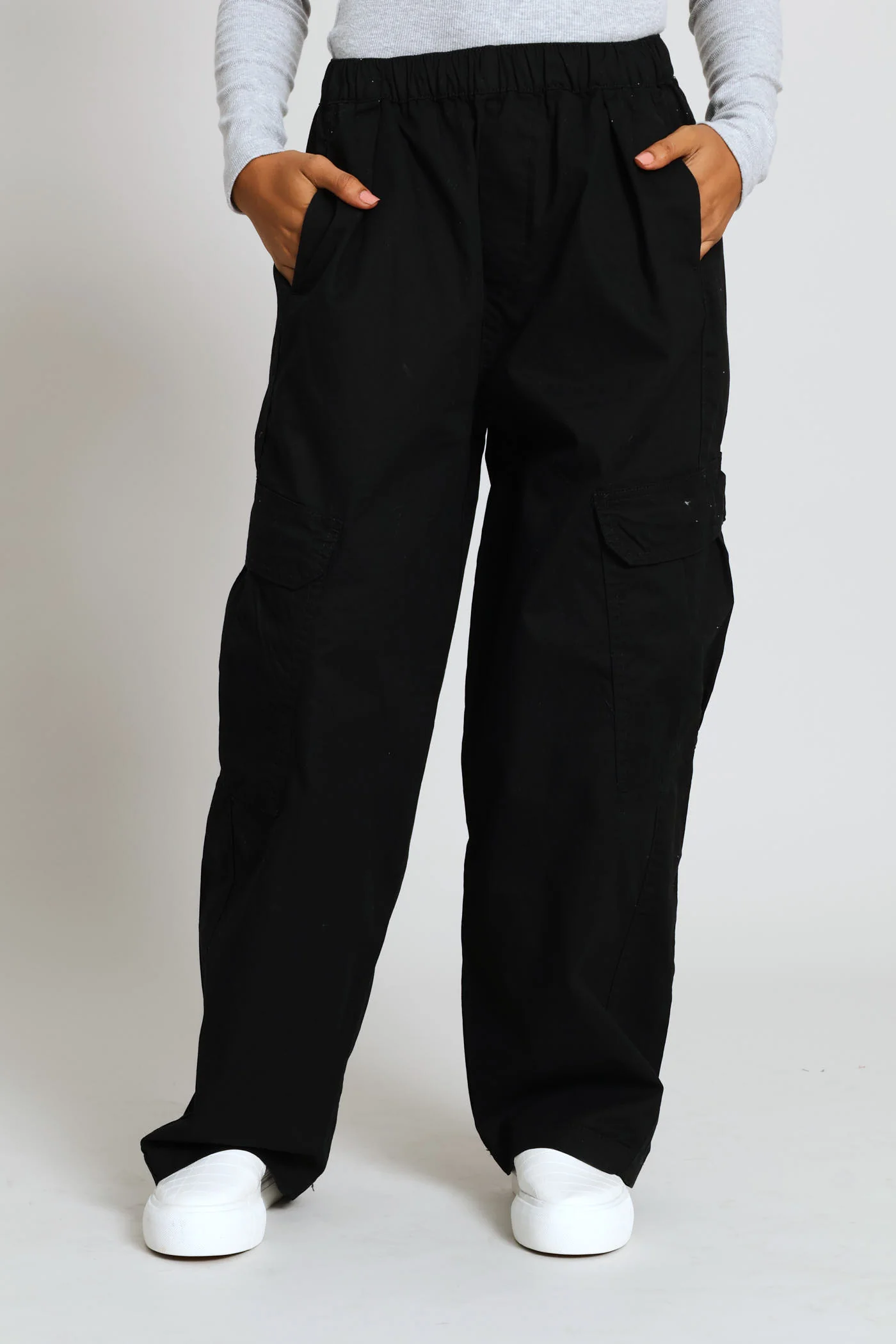 Barrel Cargo Trouser - Black - Image 2