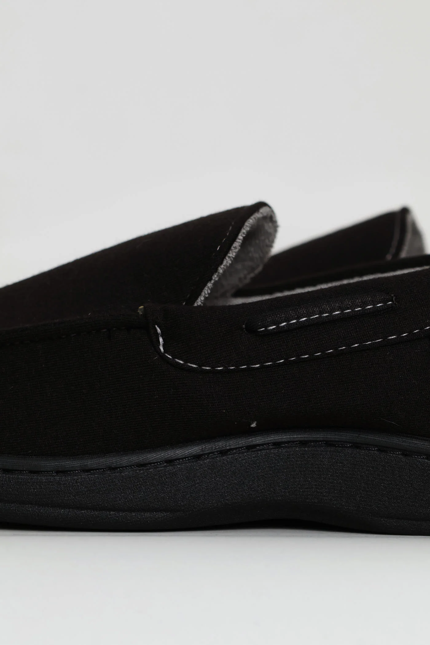 Barry Closed Back Slipper - Black - Image 2