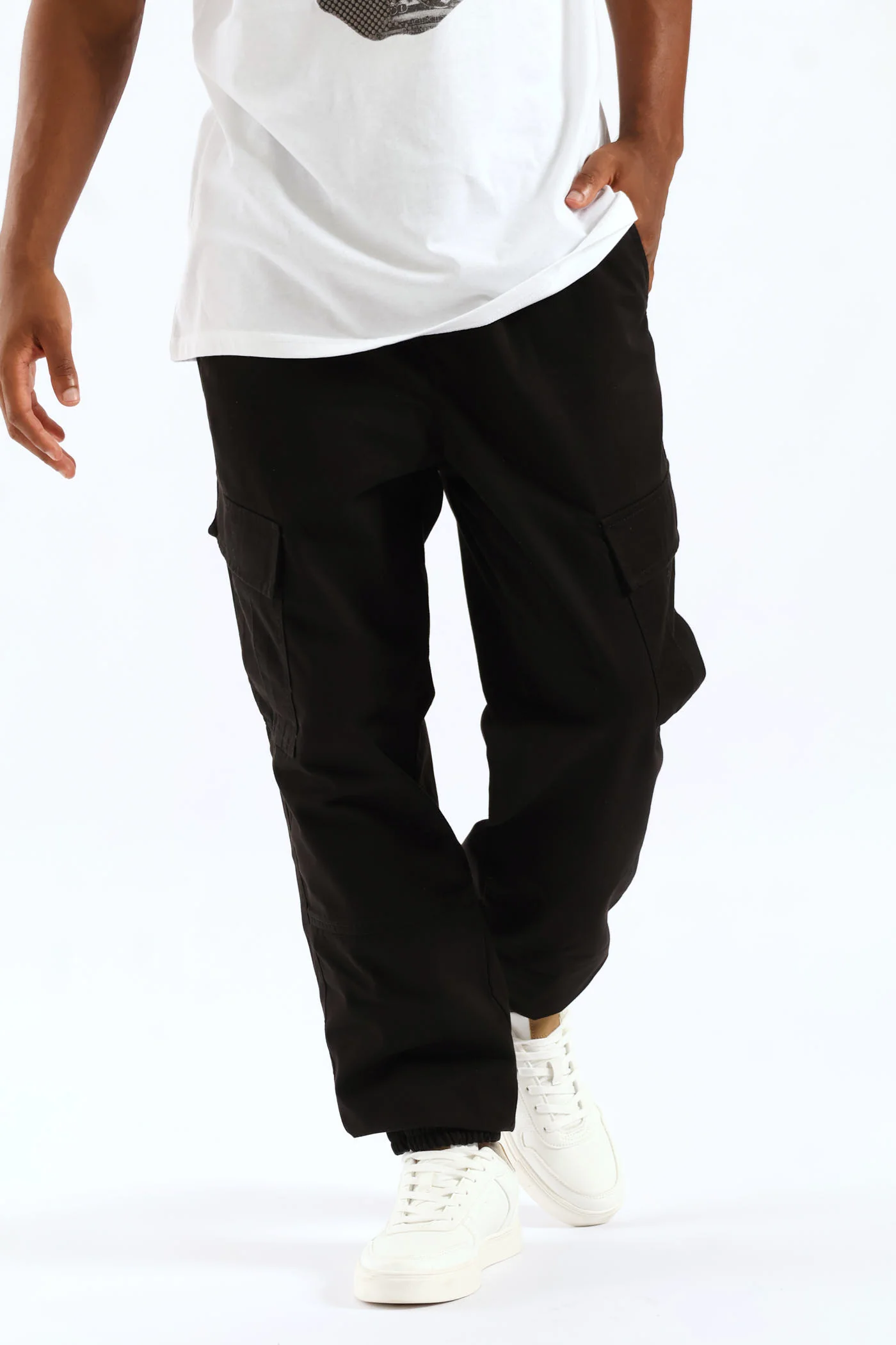 Basic Cargo Trouser - Black - Image 3