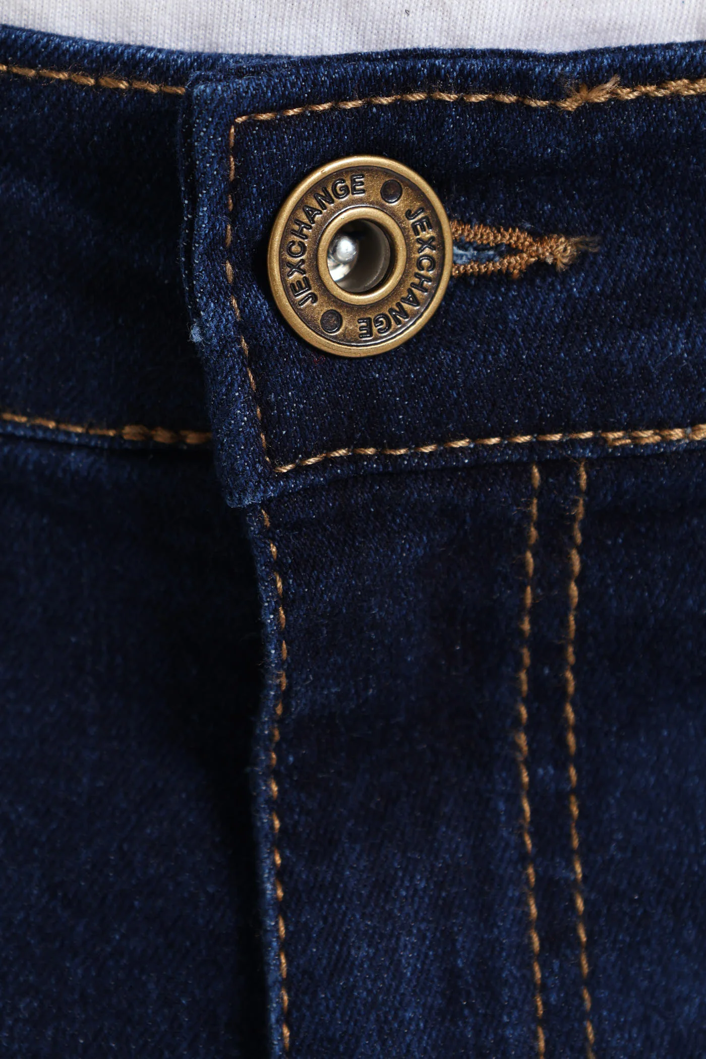 Basic Denim Shorts - Mid Wash - Image 4
