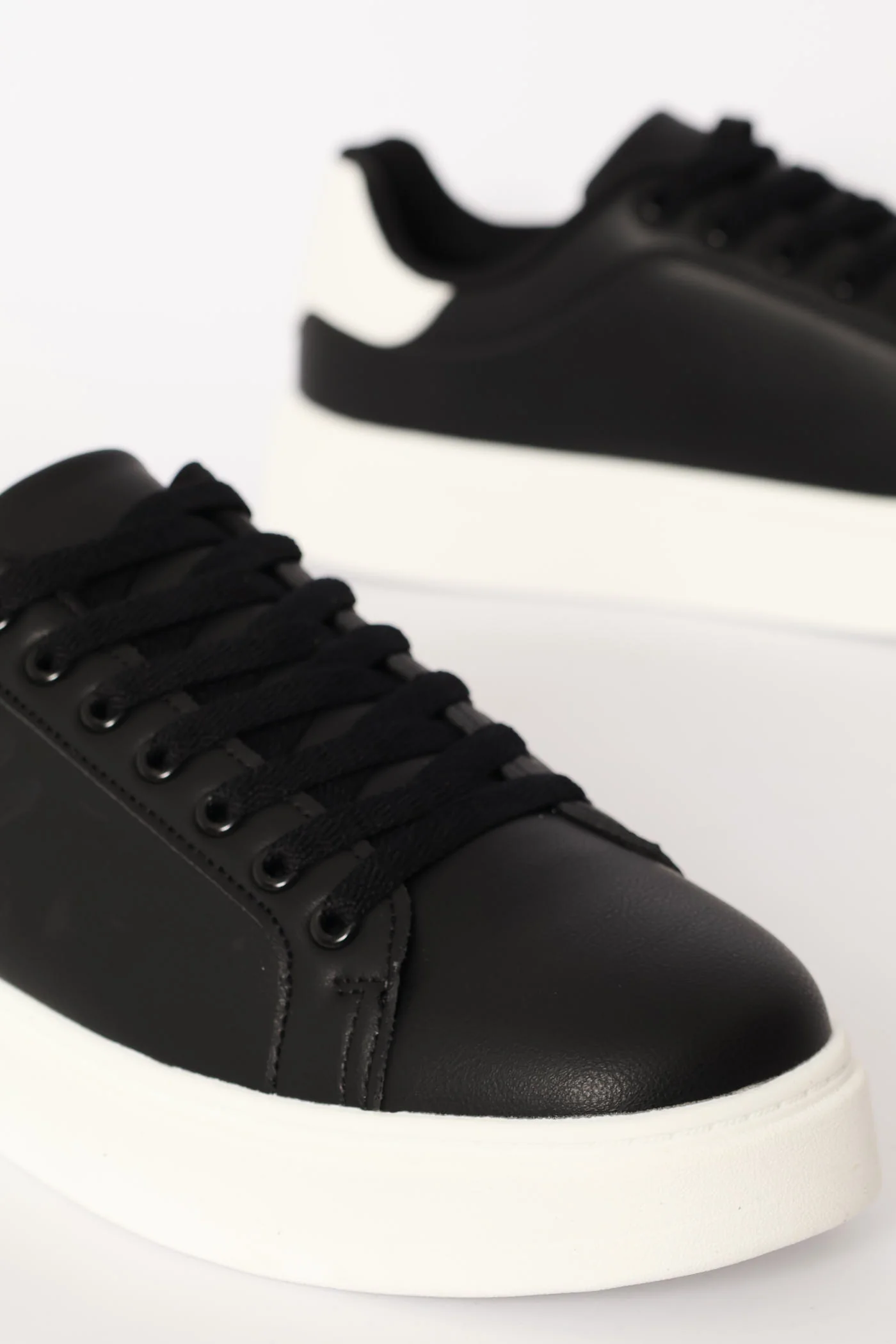Basic Lace Up Sneaker - Black - Image 5