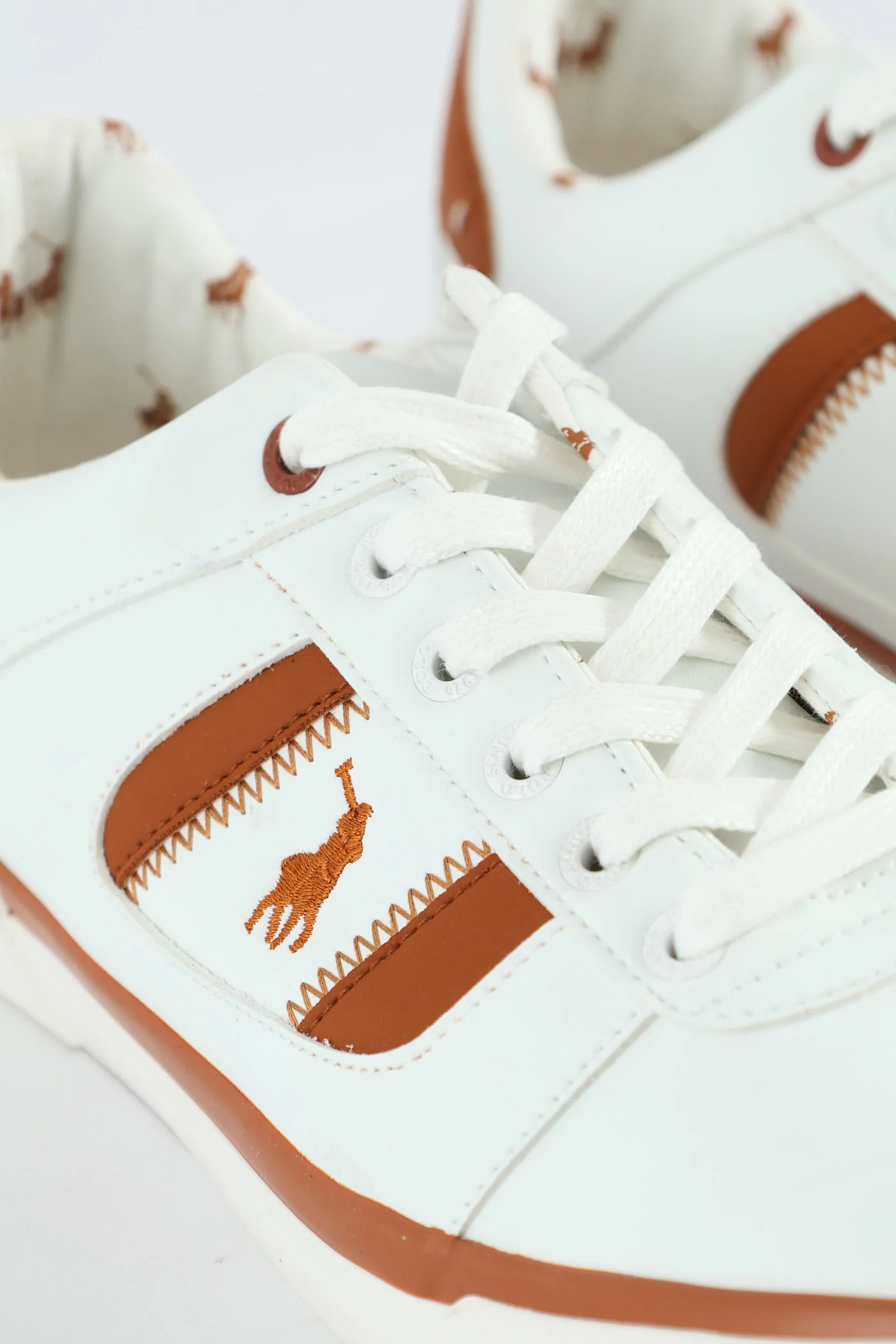Basic Side Flash Sneaker - White - Image 3