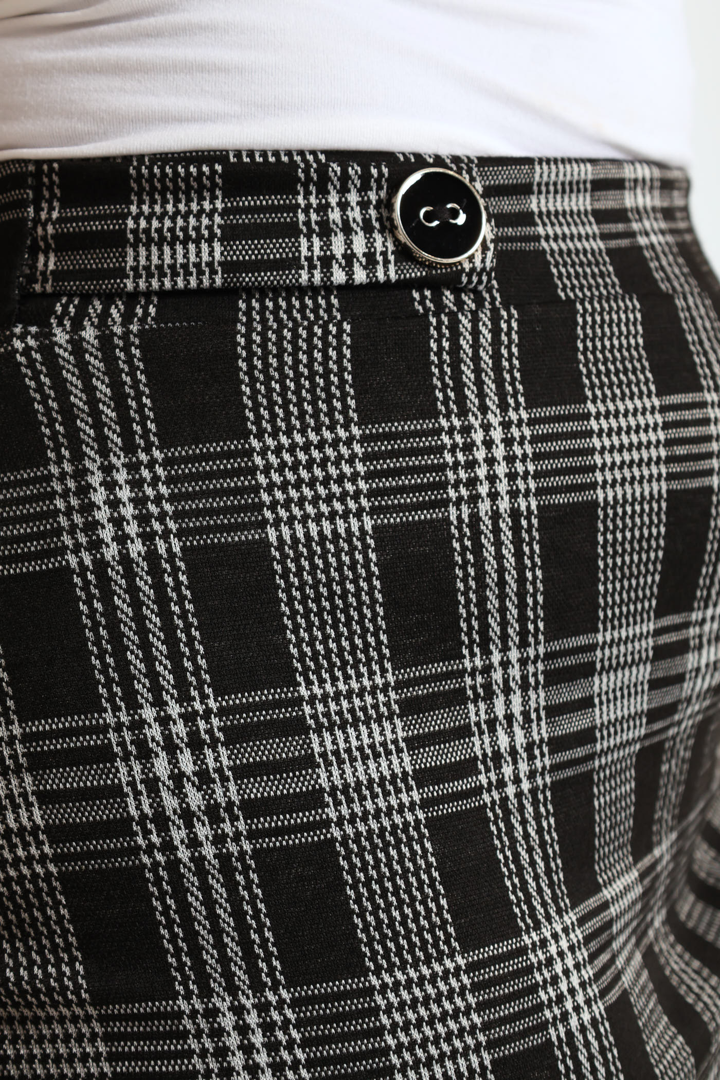 Basic Tartan Check Career Skirt - Black/White - Image 4