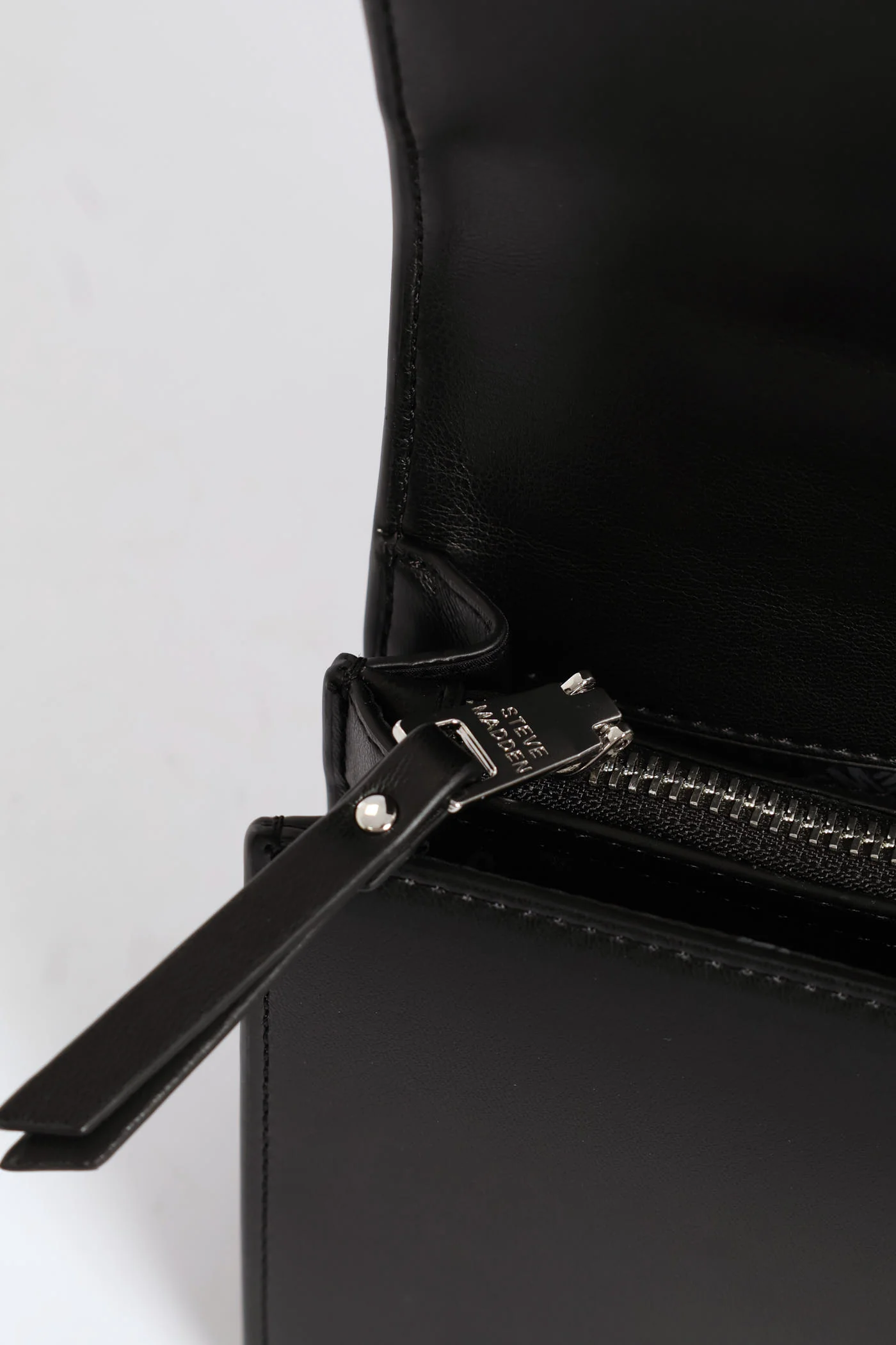 Bcarbon Shoulder Bag - Black/White - Image 6
