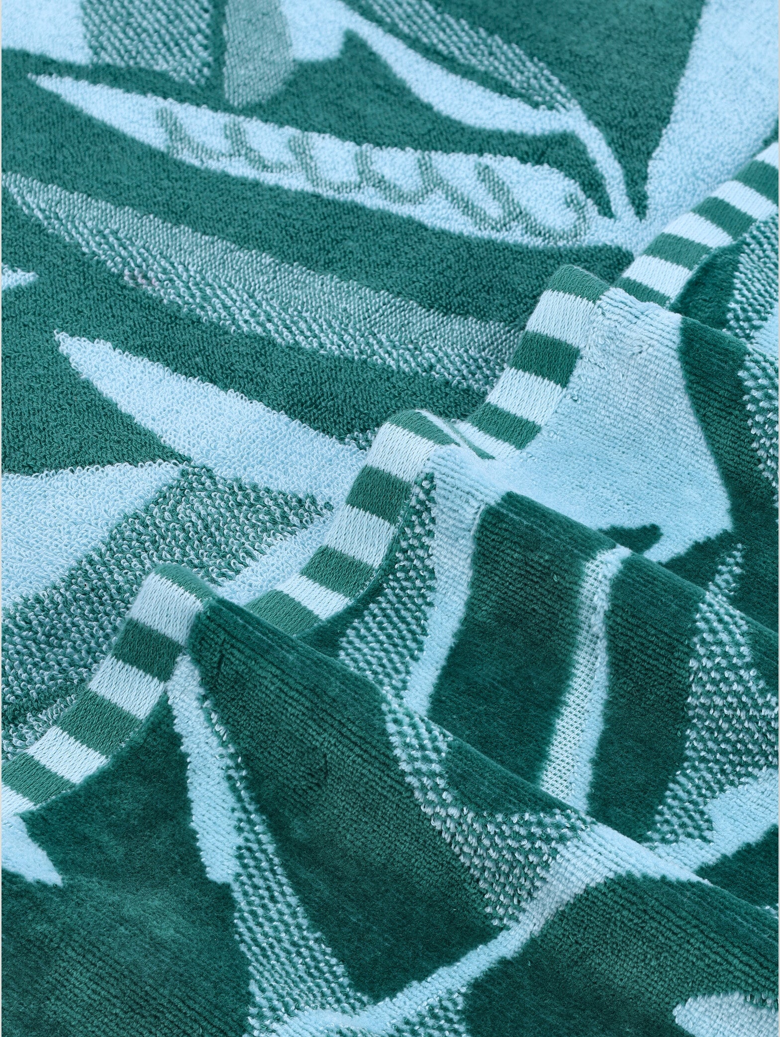 Beach Towel Leafy - Green - Image 3