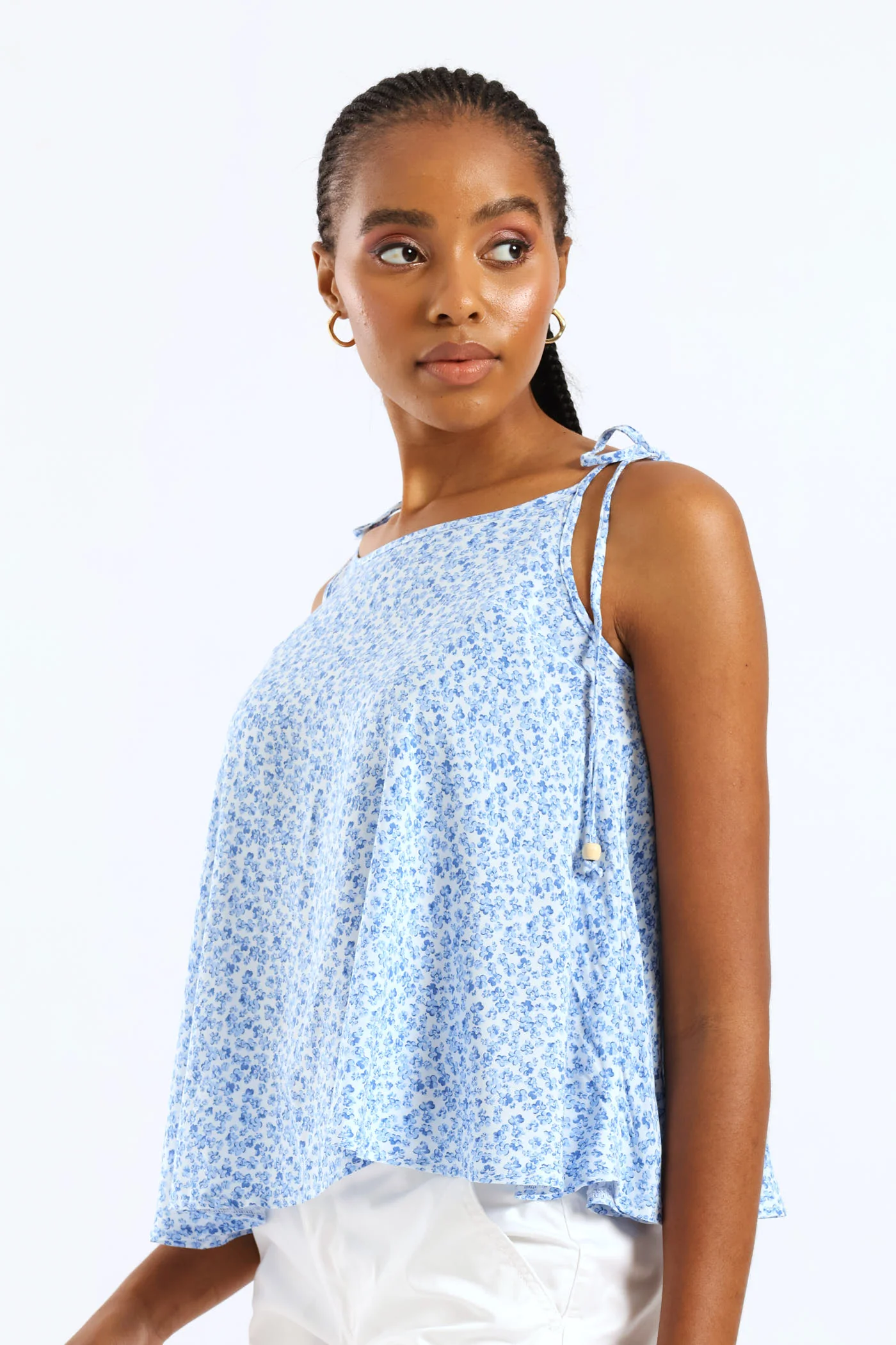 Beaded Shoulder Tie Printed Swing Cami - White/Blue - Image 3
