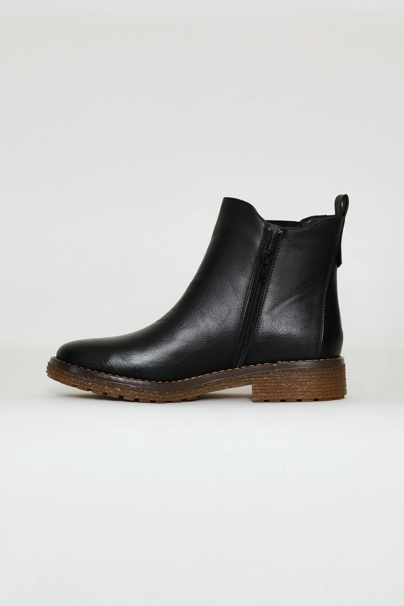 Belinda Lug Sole Chelsea Boot - Black - Image 3