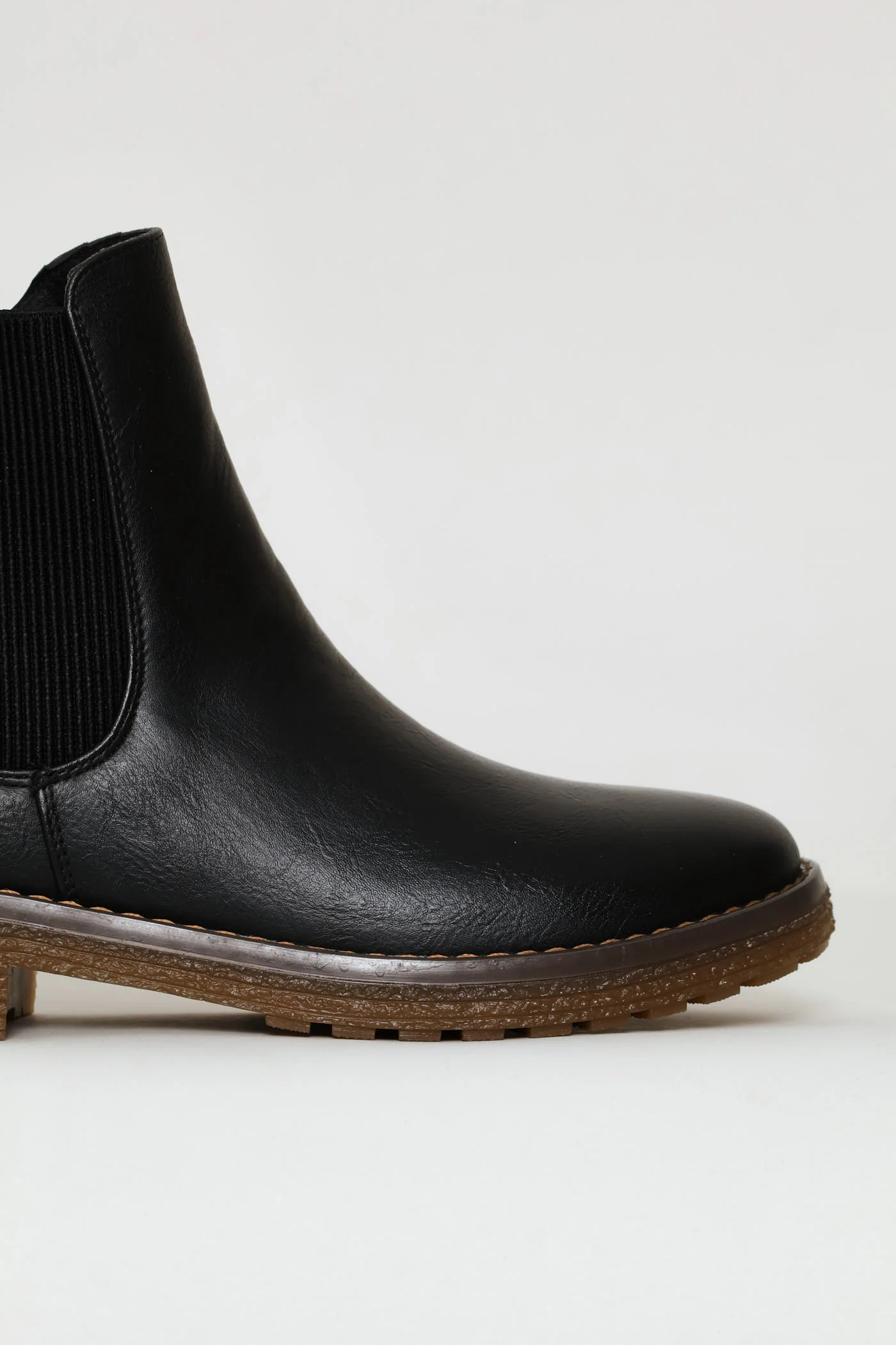 Belinda Lug Sole Chelsea Boot - Black - Image 5