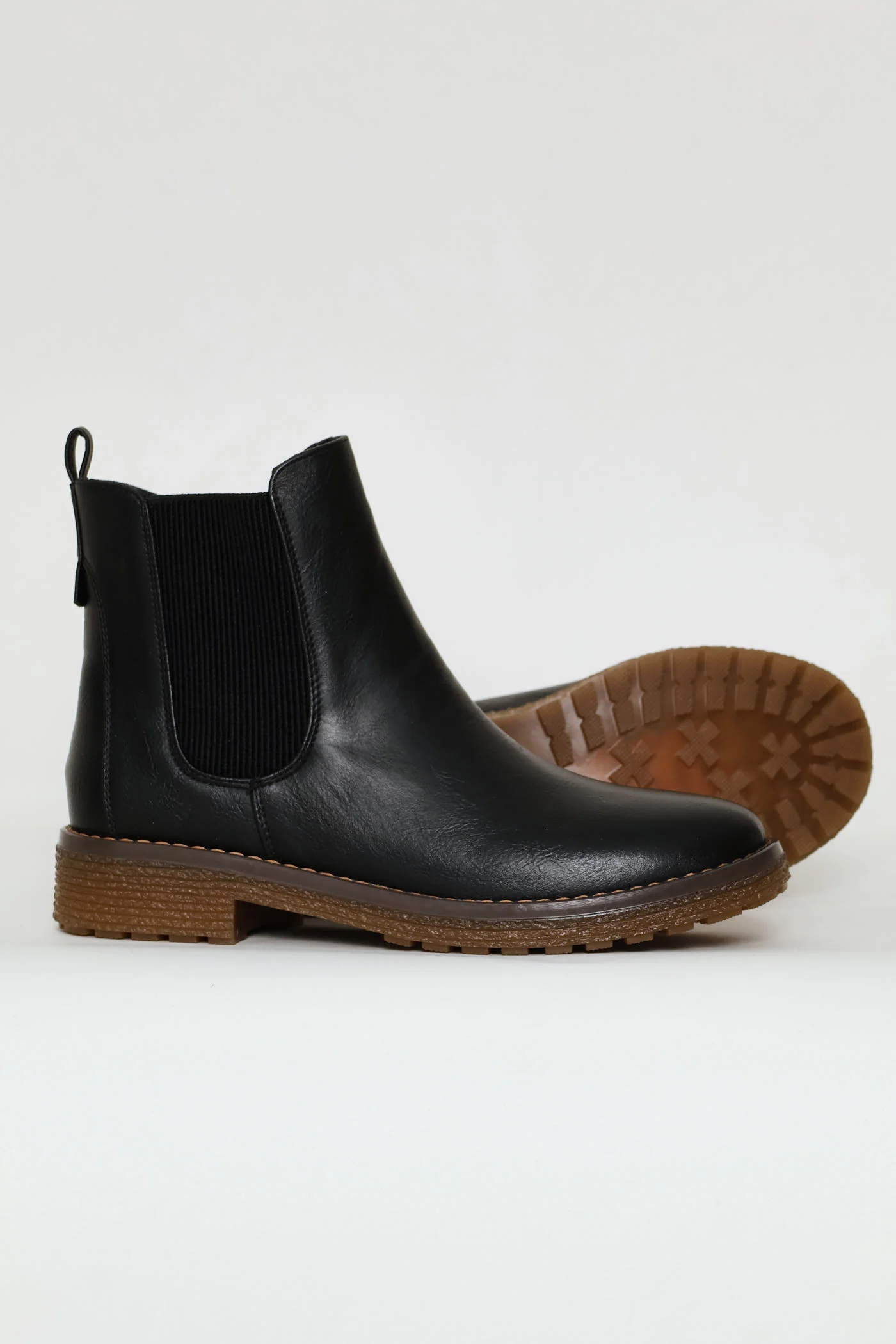 Belinda Lug Sole Chelsea Boot - Black - Image 6