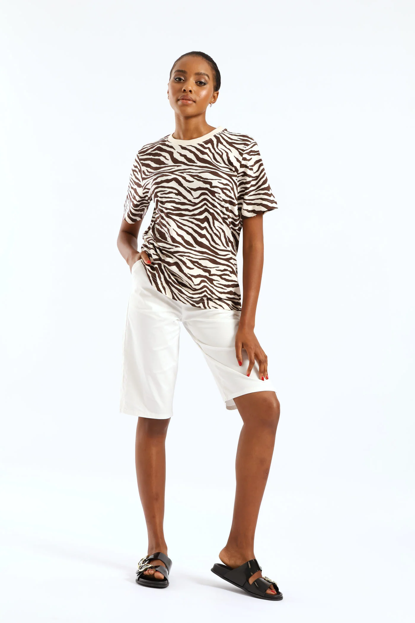 Belted Stretch Sateen Bermuda Chino Shorts - White - Image 6