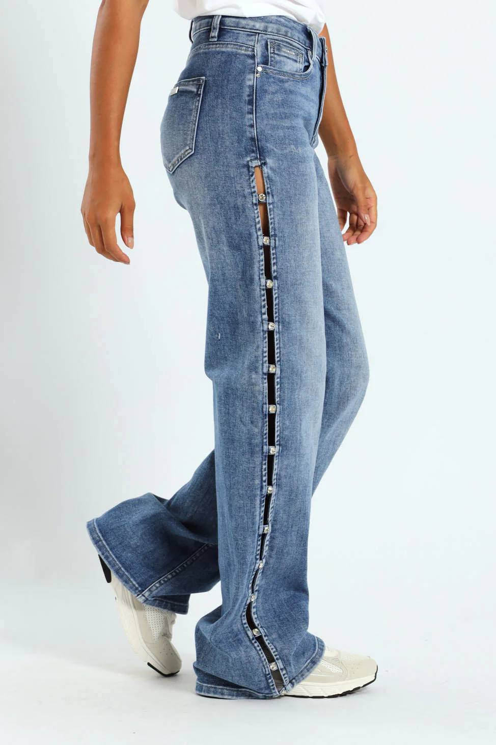 Bethany Mid Waist Wide Leg Jean With Diamante Detail - Med Wash - Image 2