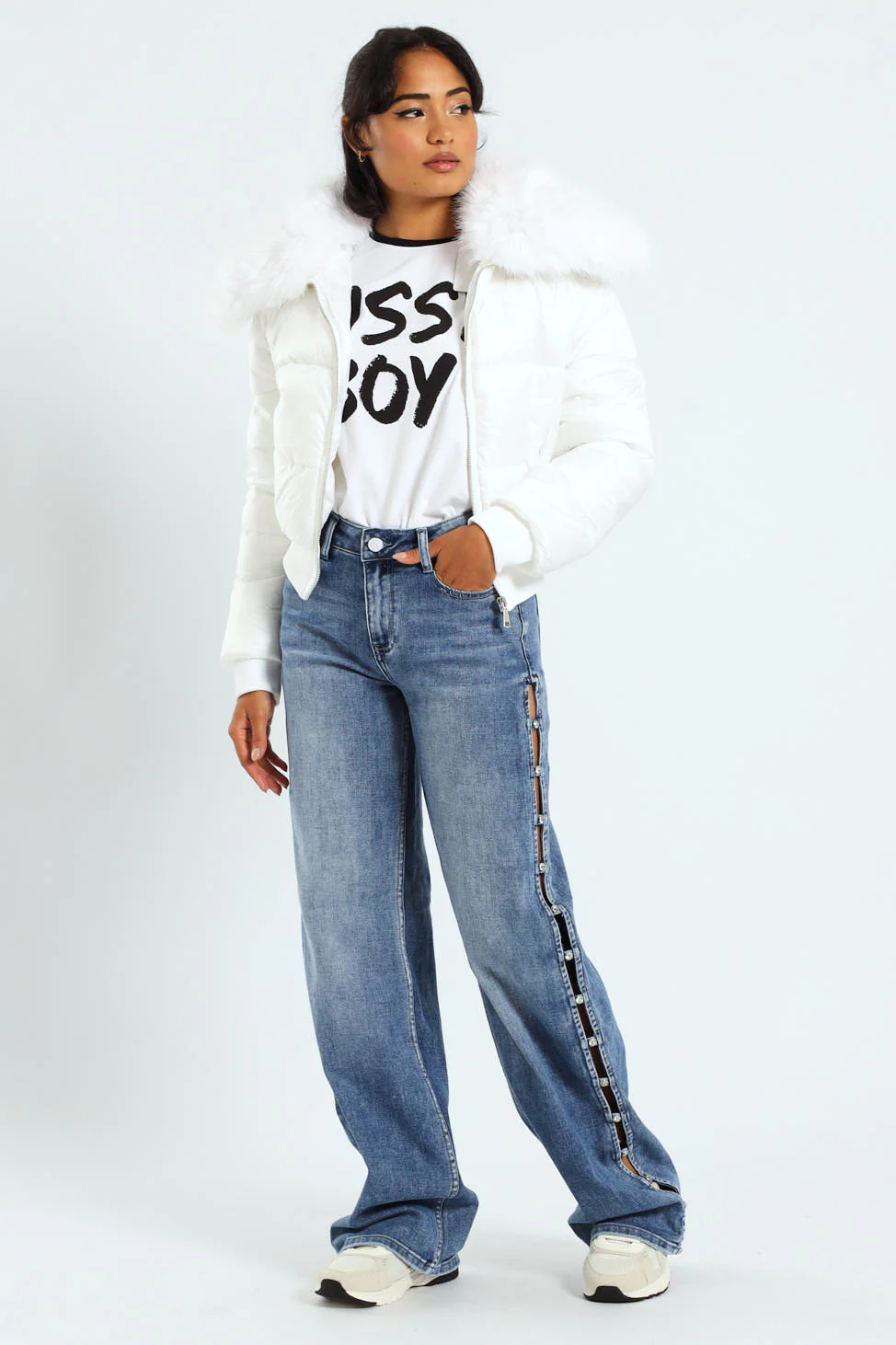 Bethany Mid Waist Wide Leg Jean With Diamante Detail - Med Wash - Image 4