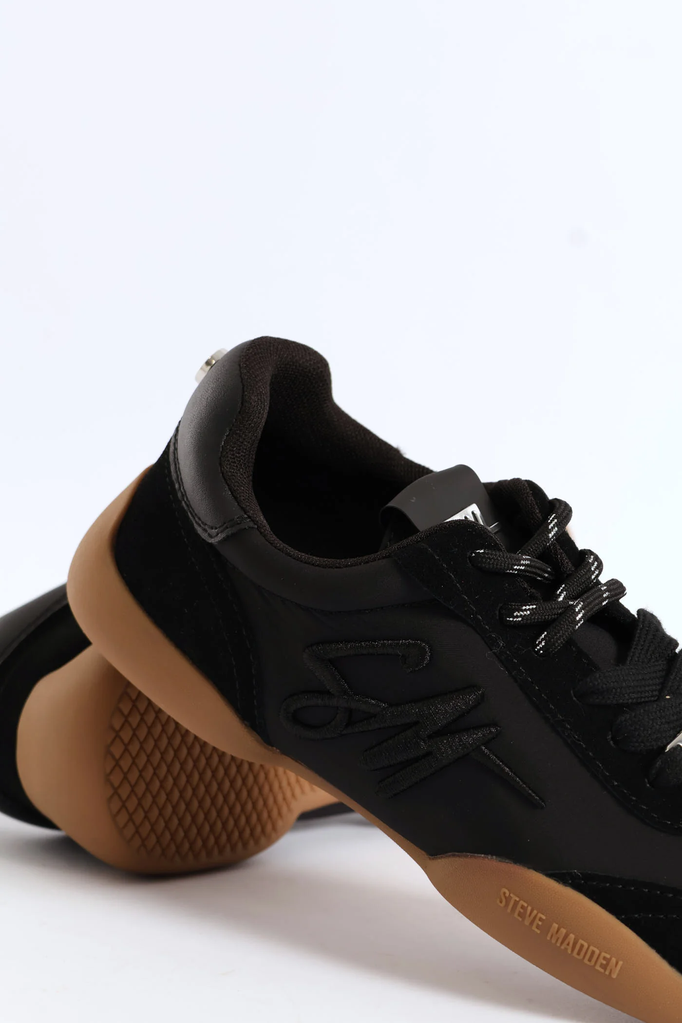 Bevhills Sneaker - Black/Silver - Image 4