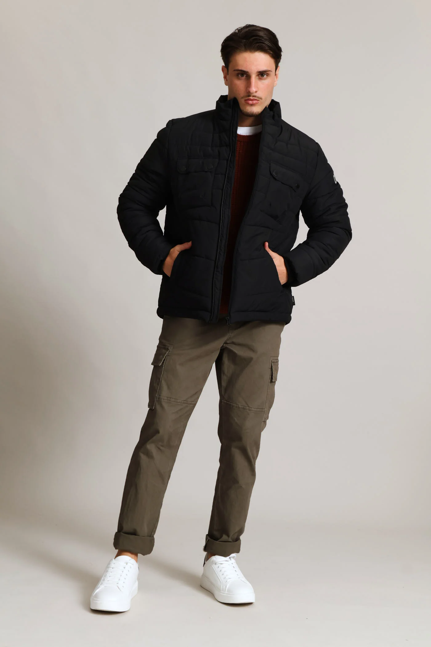Black Funnel Cargo Pocket Padded - Black - Image 7