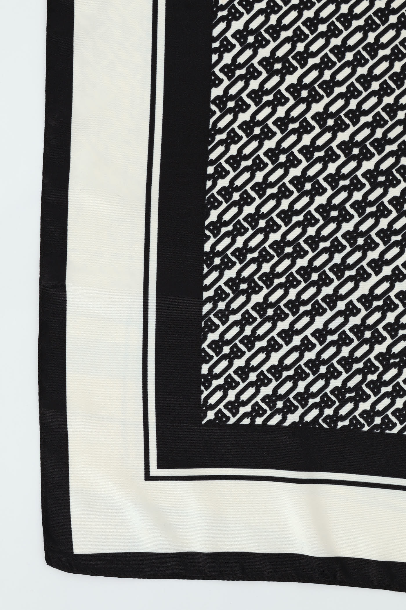 Border Chain Satin Feel Scarf - Black/White - Image 3