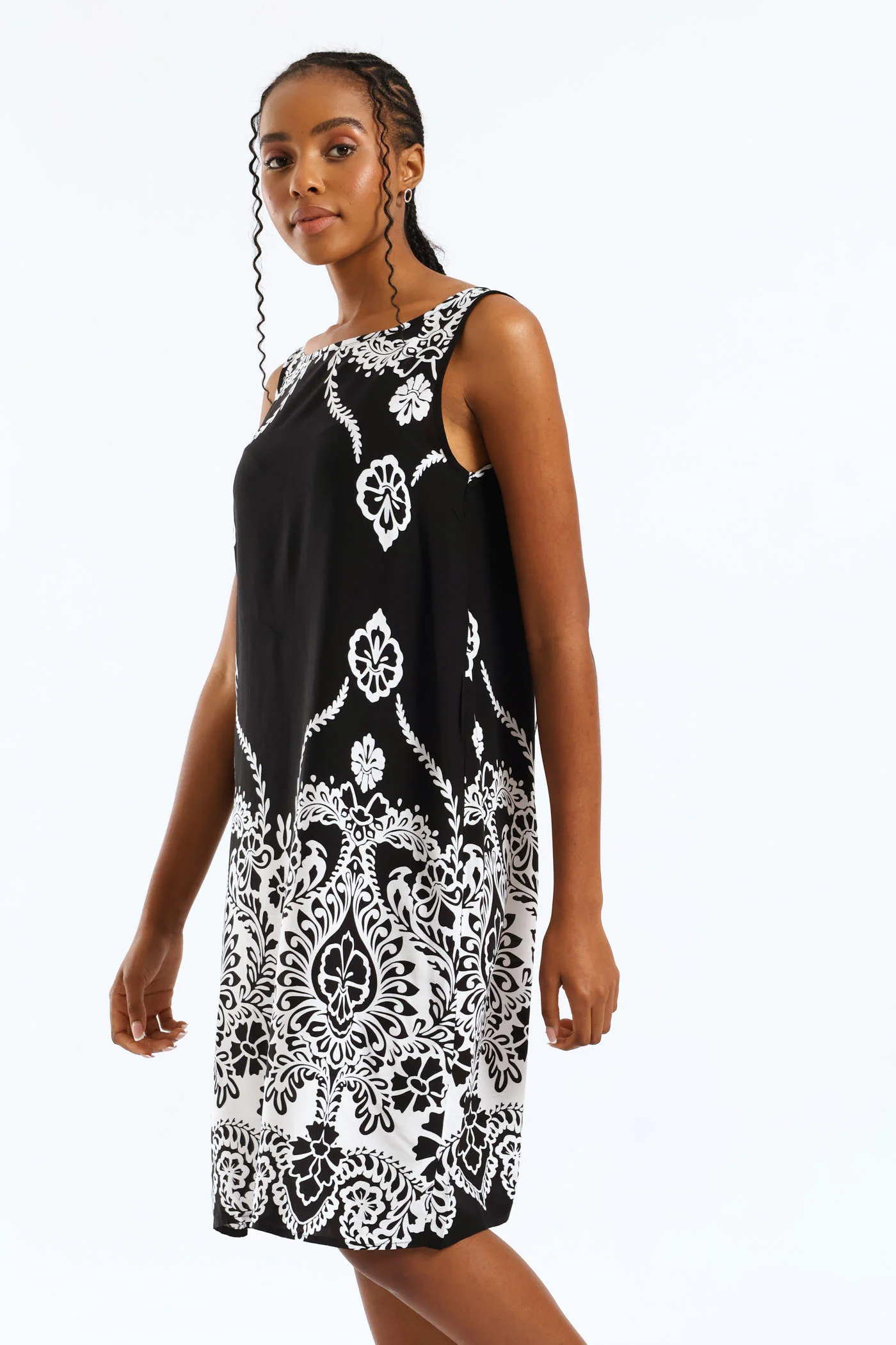Border Print Detail Printed Shift Dress - Black/White - Image 4