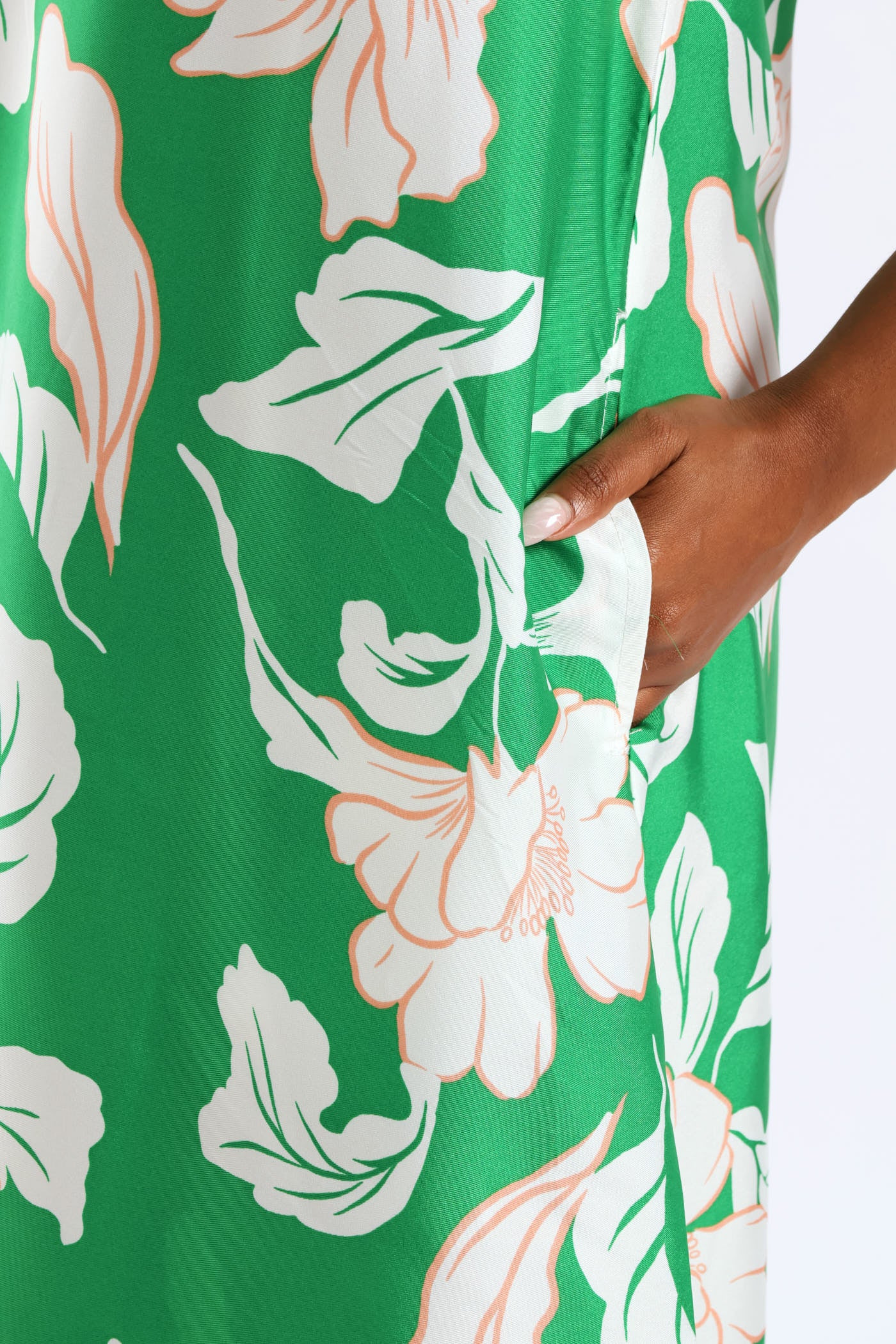 Bow Ties V-Neck Border Print Midaxi Dress - White/Green - Image 4