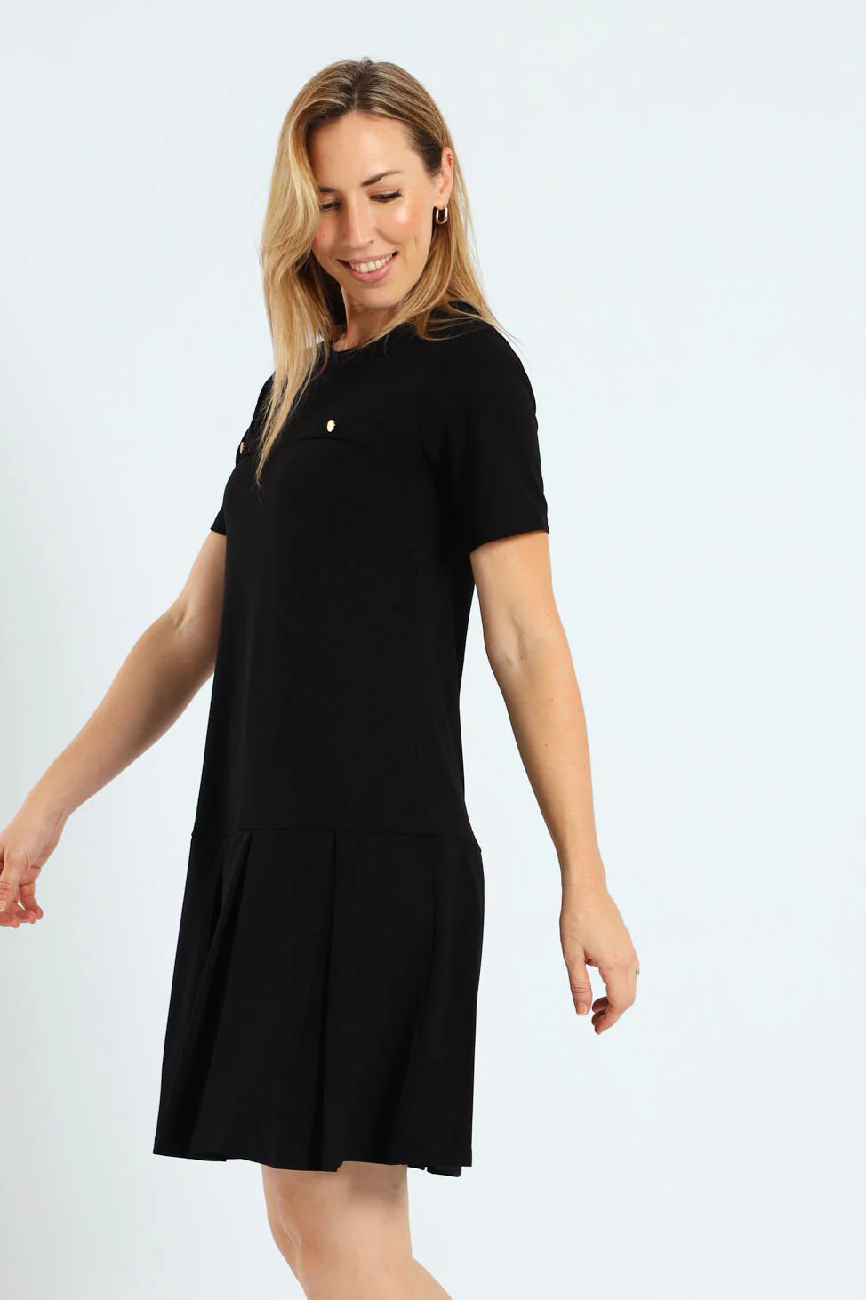 Box Pleated Hem Shift Dress - Black - Image 3