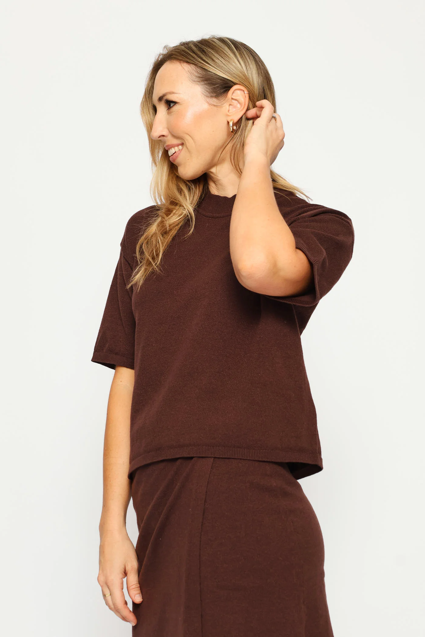 Boxy Knitwear Tee - Chocolate - Image 3