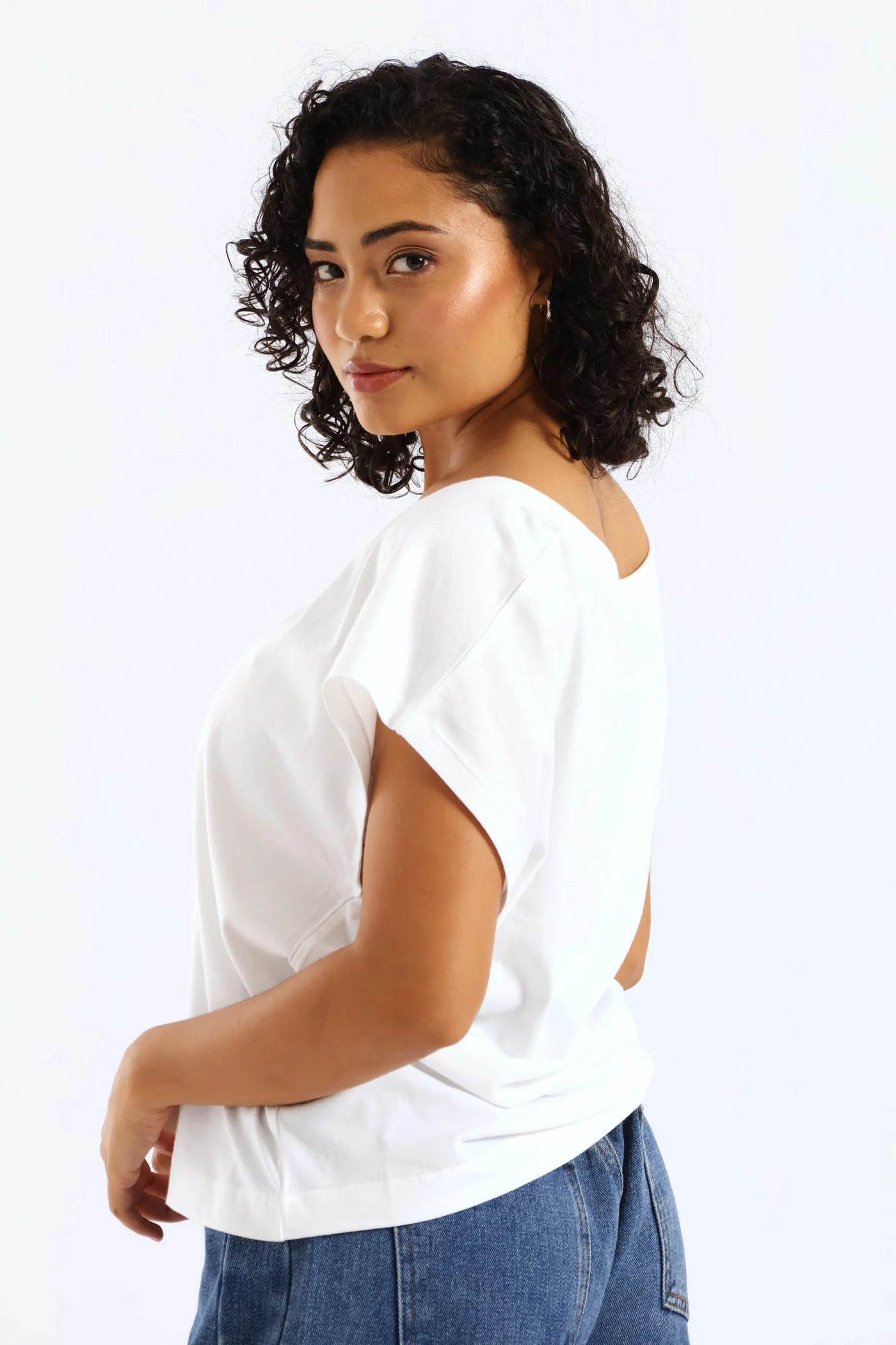 Boxy V-Tee - White - Image 4
