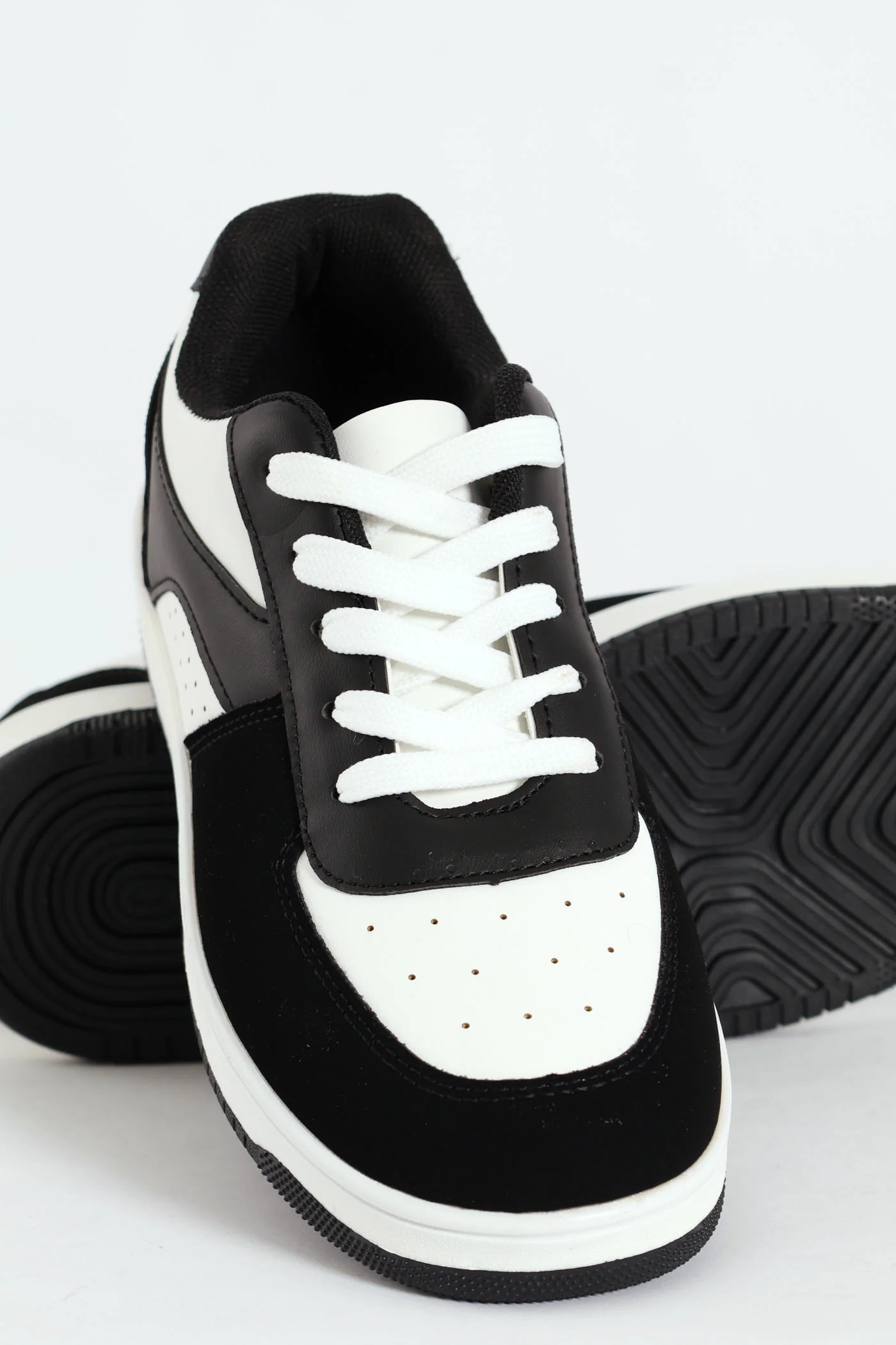 Boys Court Sneaker - White/Black - Image 3